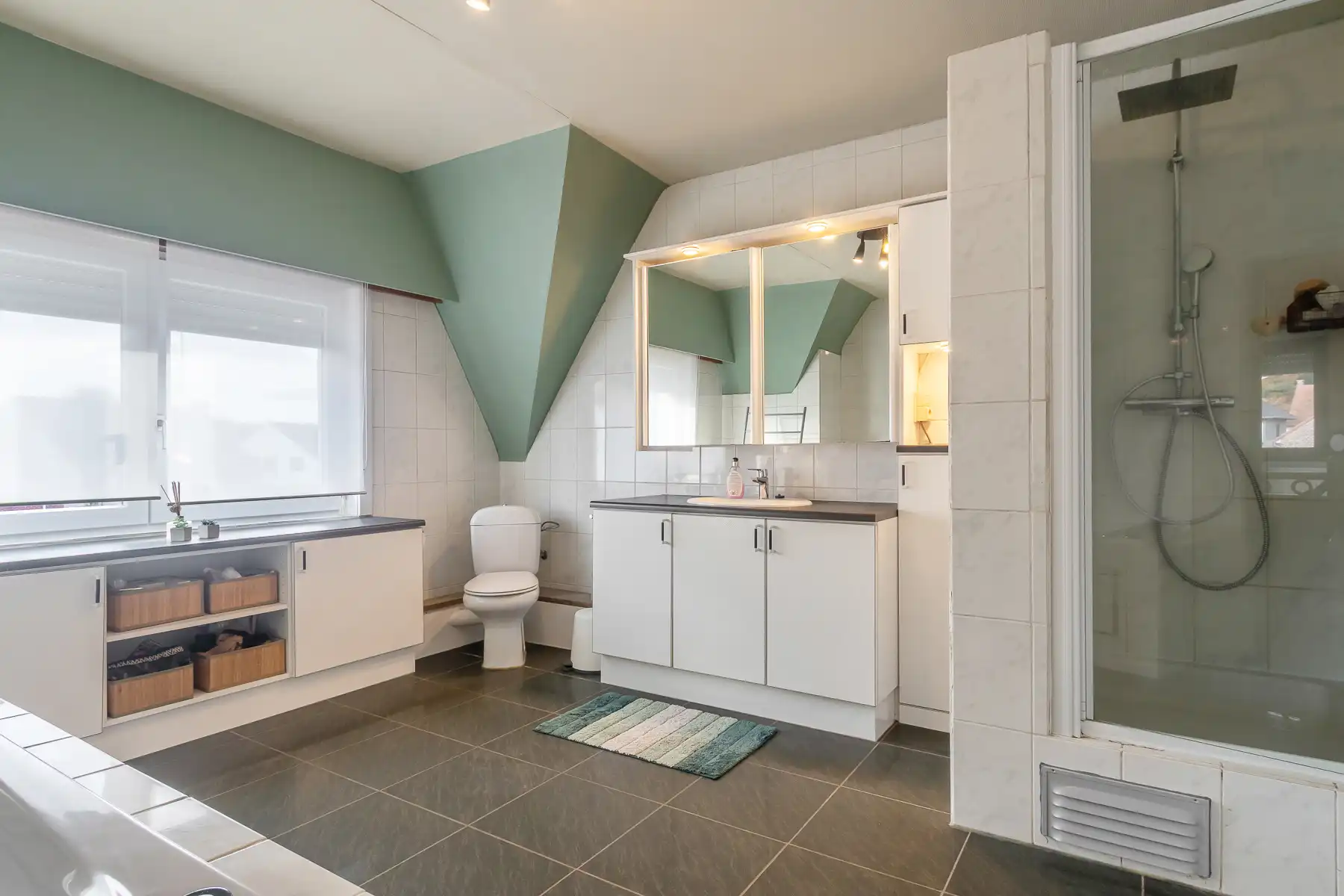 Charmante woning met 3/4 slaapkamers, garage en leuke tuin foto 18