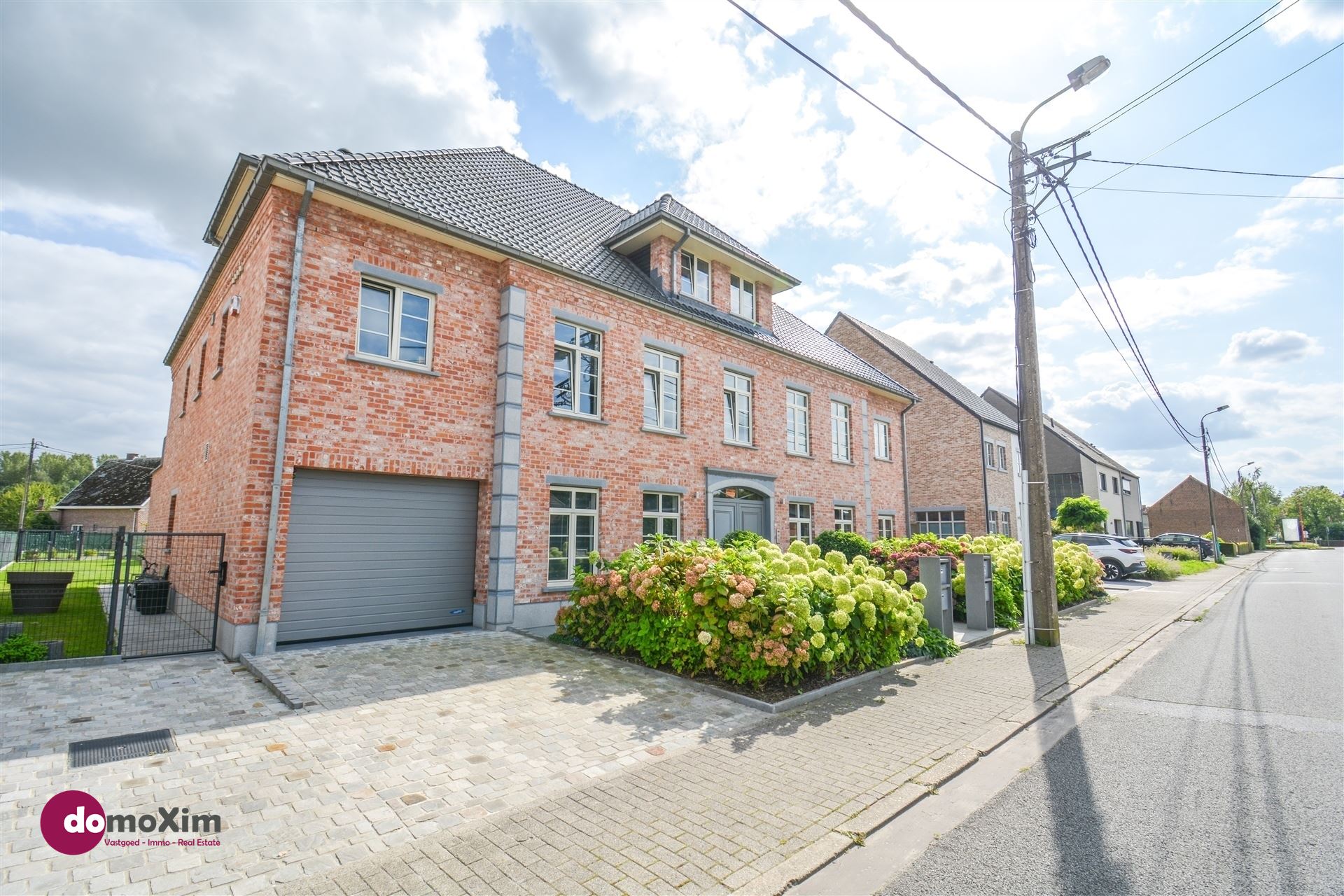 Opbrengsteigendom met 4 luxe-appartementen in Grimbergen - direct rendement! foto 2