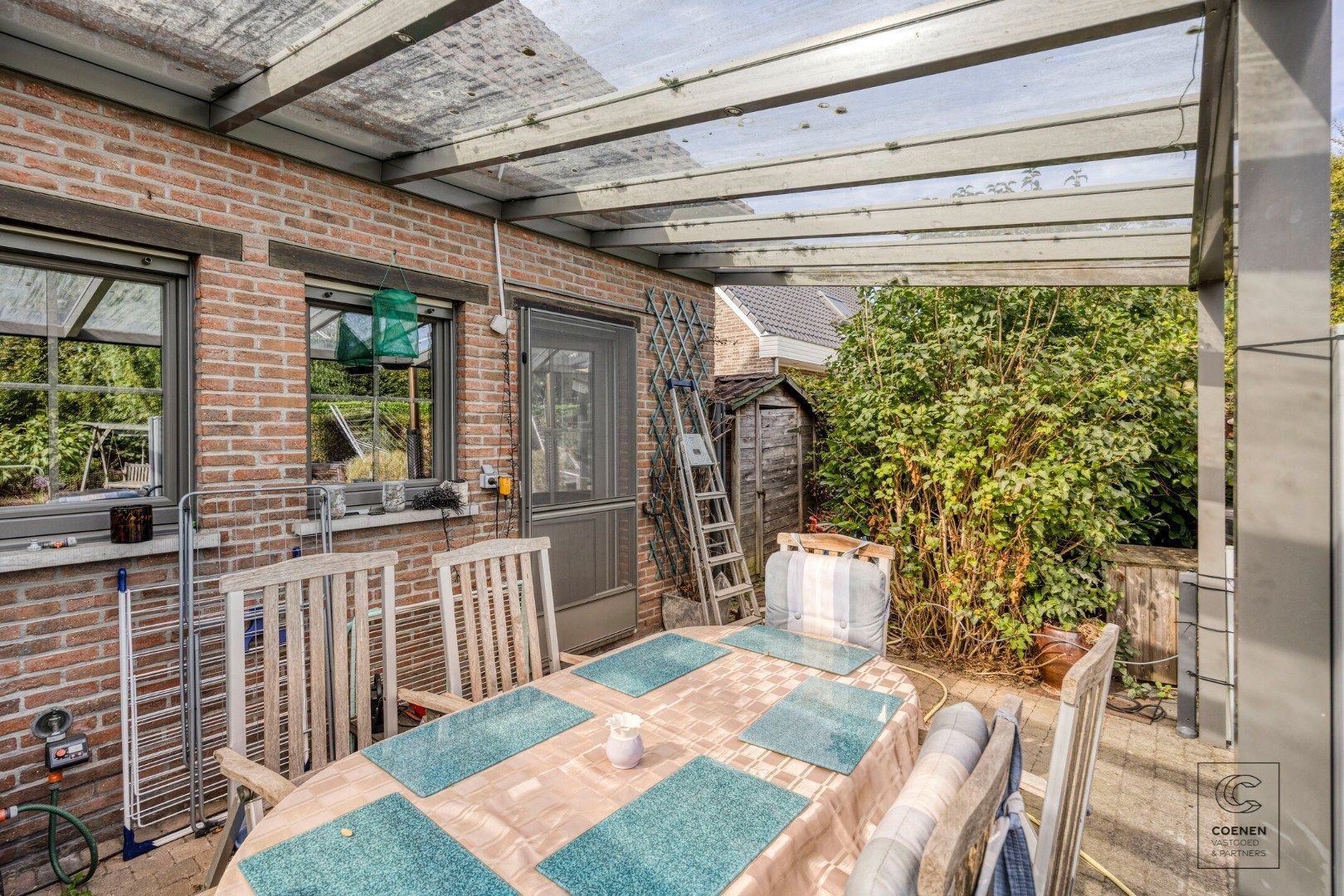 Ruime woning met 4 slaapkamers op een rustige ligging te Hoogstraten! foto 23