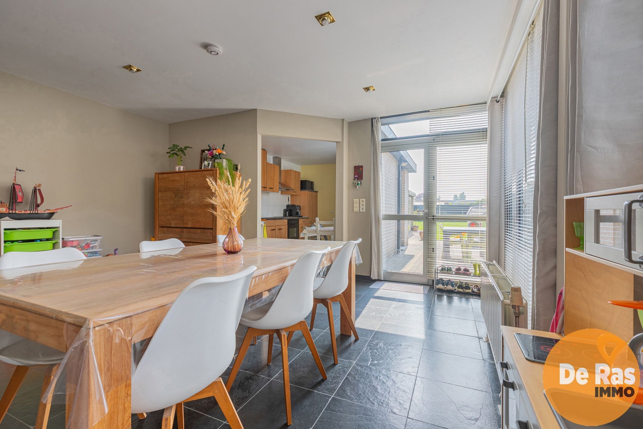 WICHELEN - Perfect instapklare woning op een rustige locatie foto 6