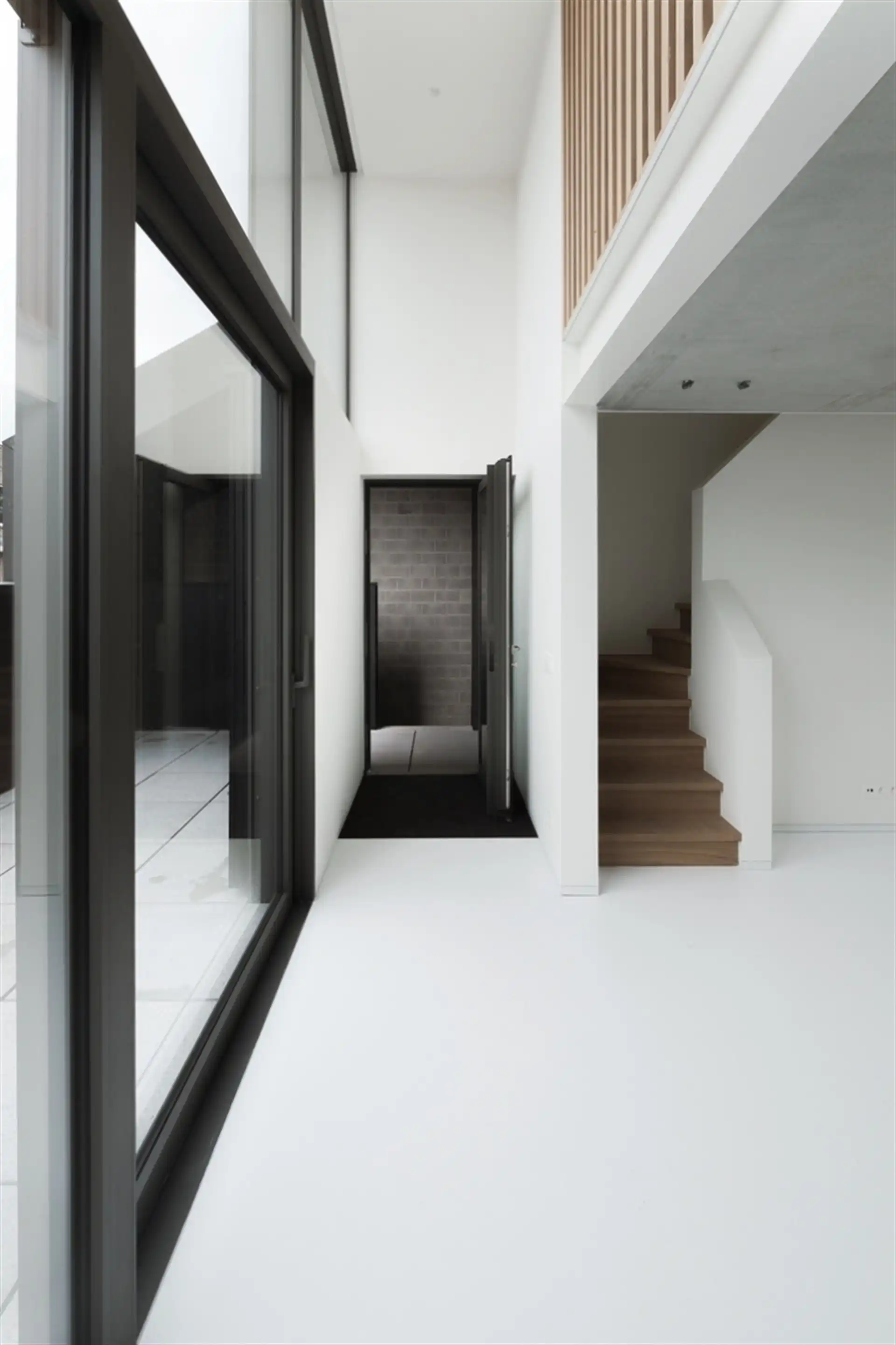 Exclusief strak nieuwbouwappartement met carport en groot terras. foto 4