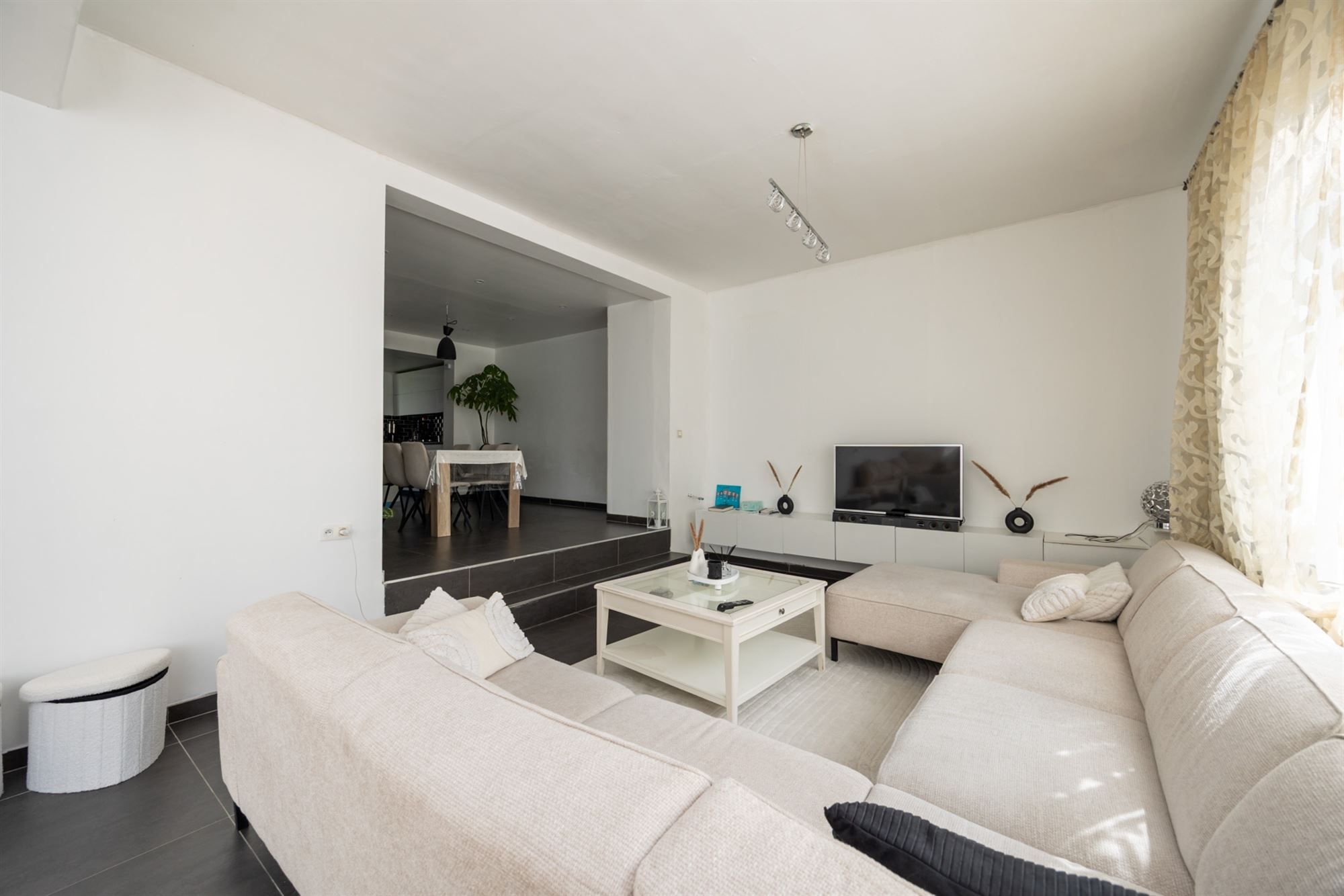 Ruime gezinswoning met zes slaapkamers te Mechelen foto 5