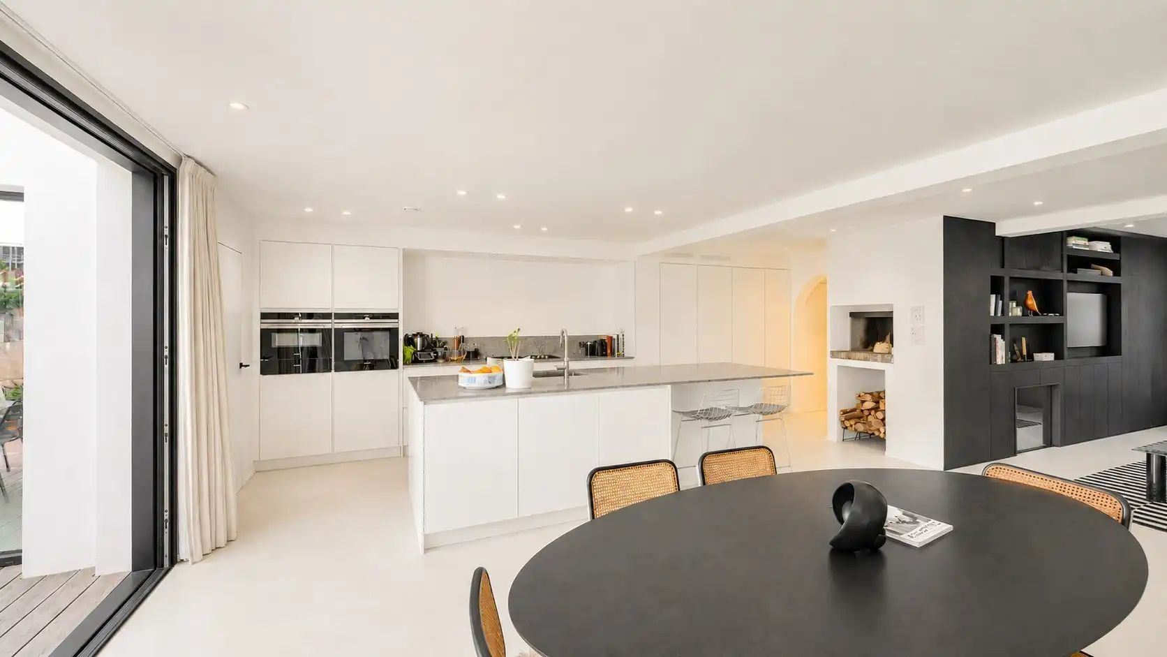 Compleet vernieuwd huis met garage te Oud Knokke foto 4