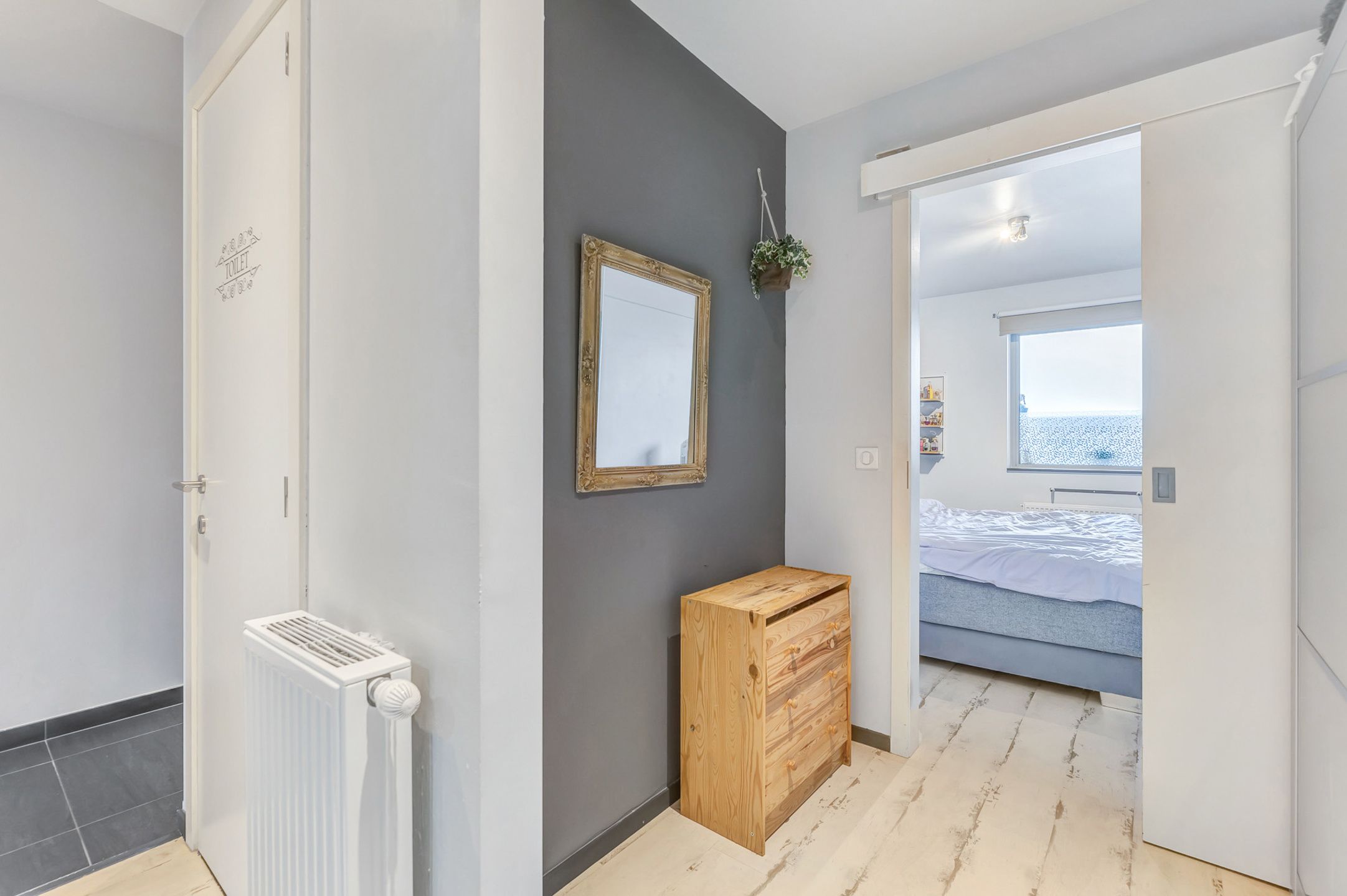 Instapklaar appartement met ruim terras en autostaanplaats foto 12