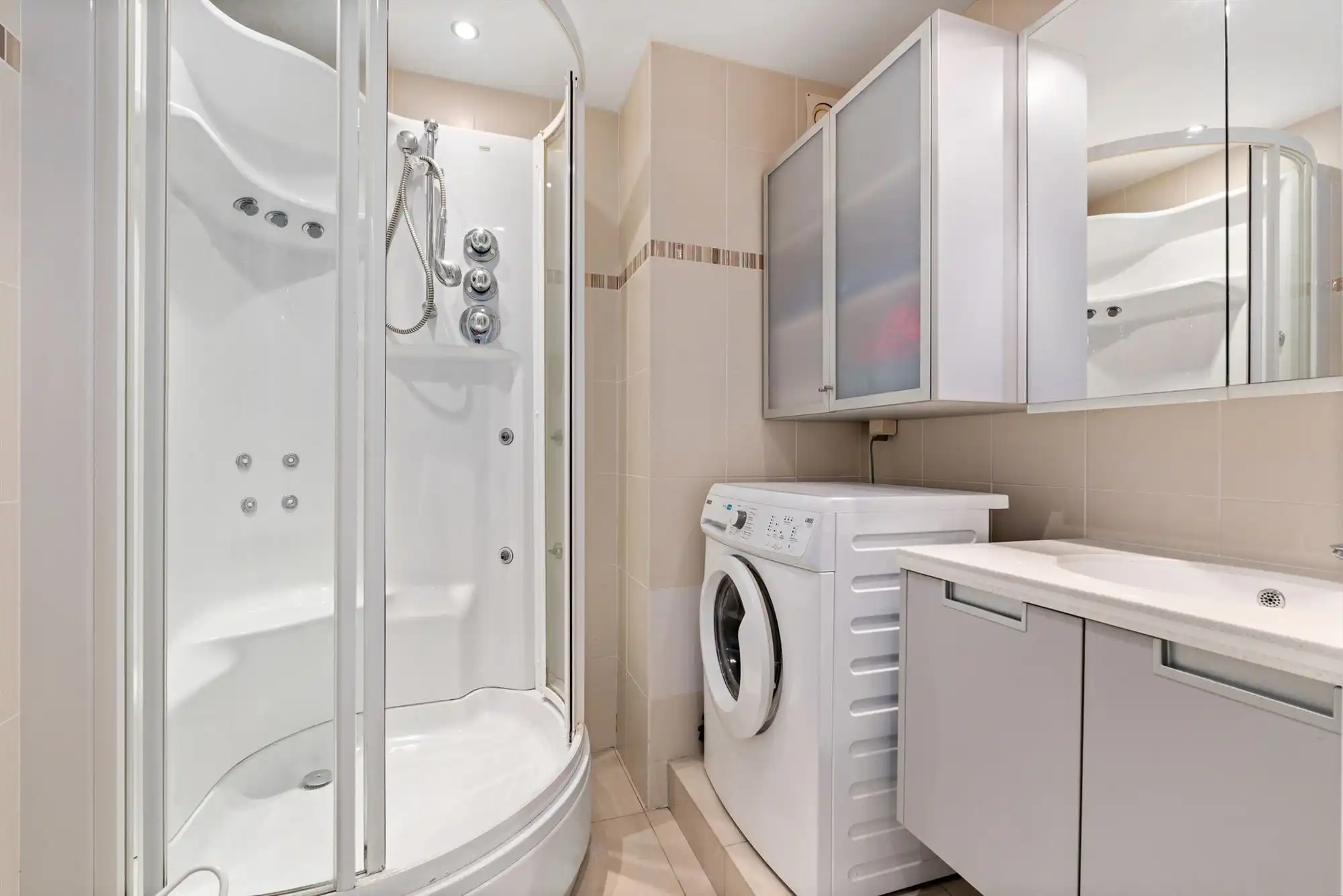Appartement met open zichten! foto 12