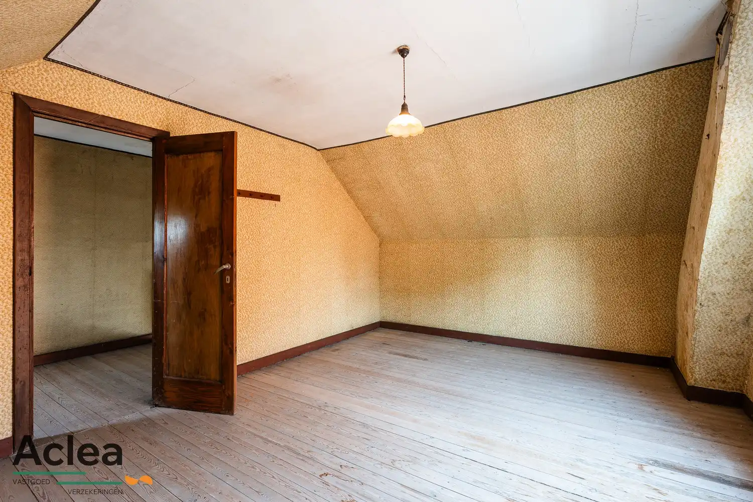 Te renoveren halfopen bebouwing op mooi perceel van 444m² foto 21