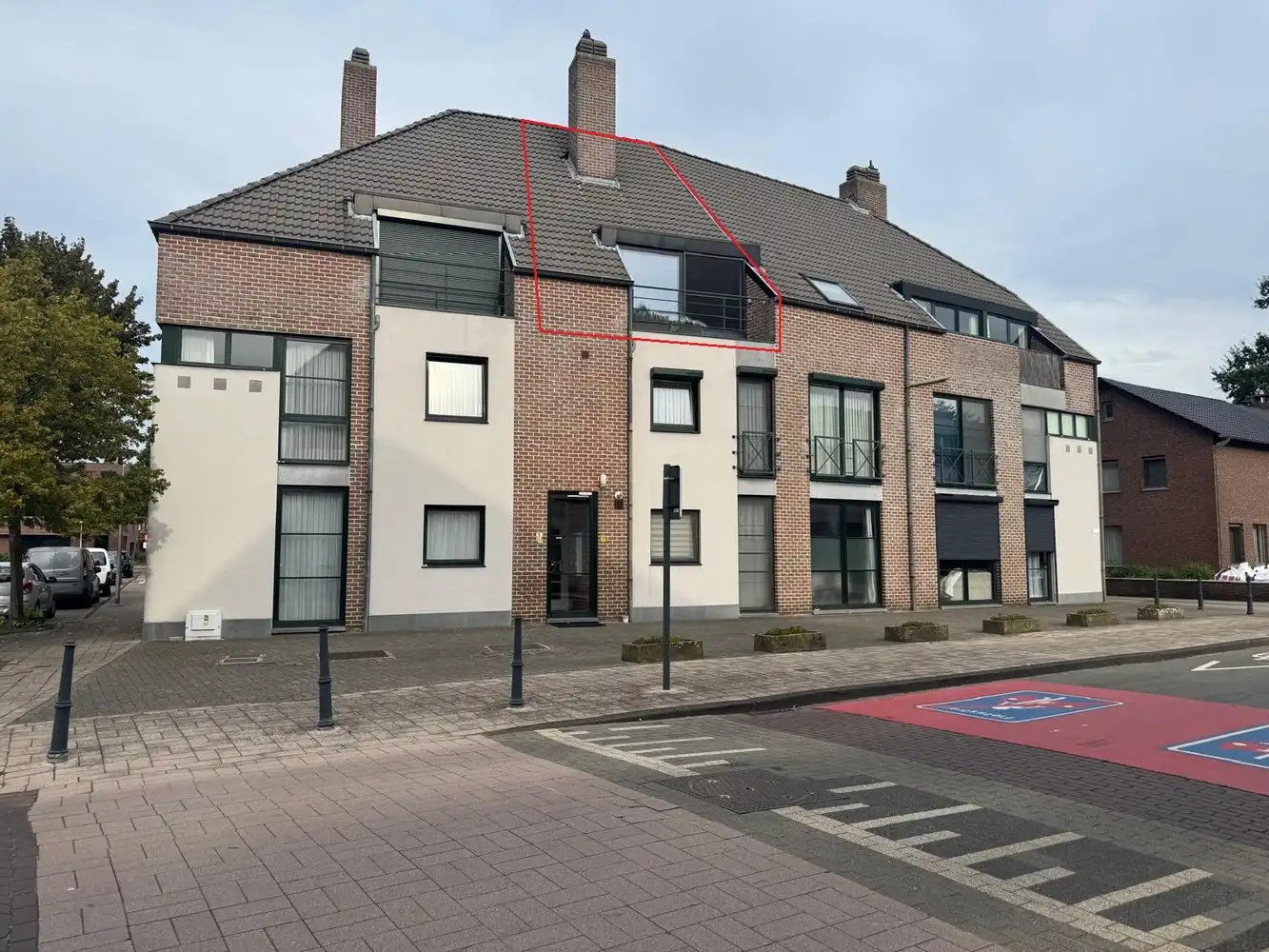 2-slaapkamerapp. te huur foto {{pictureIndex}}