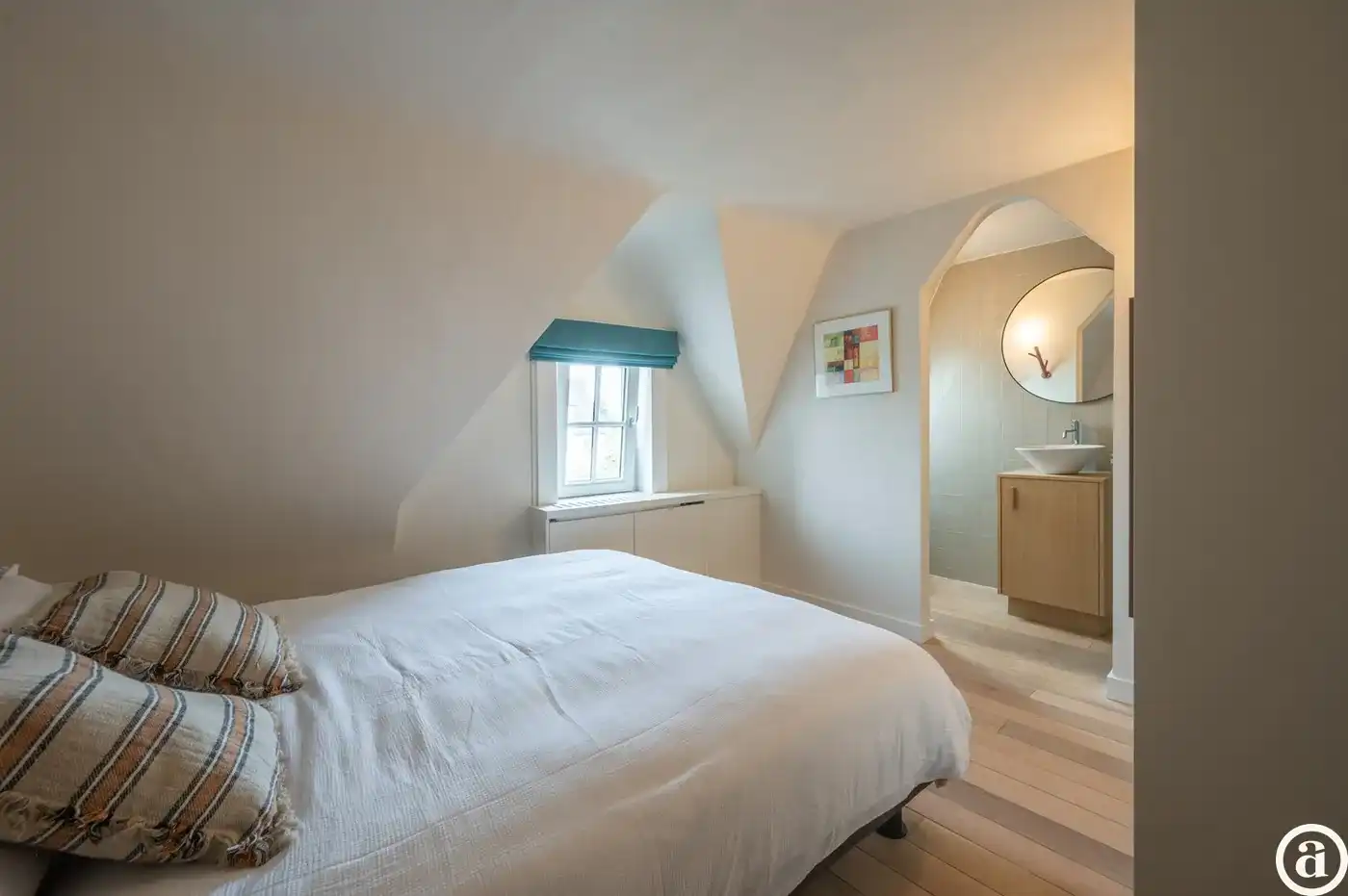 Charmante woning vlakbij Dominicanenkerkje in hartje Zoute. foto 23