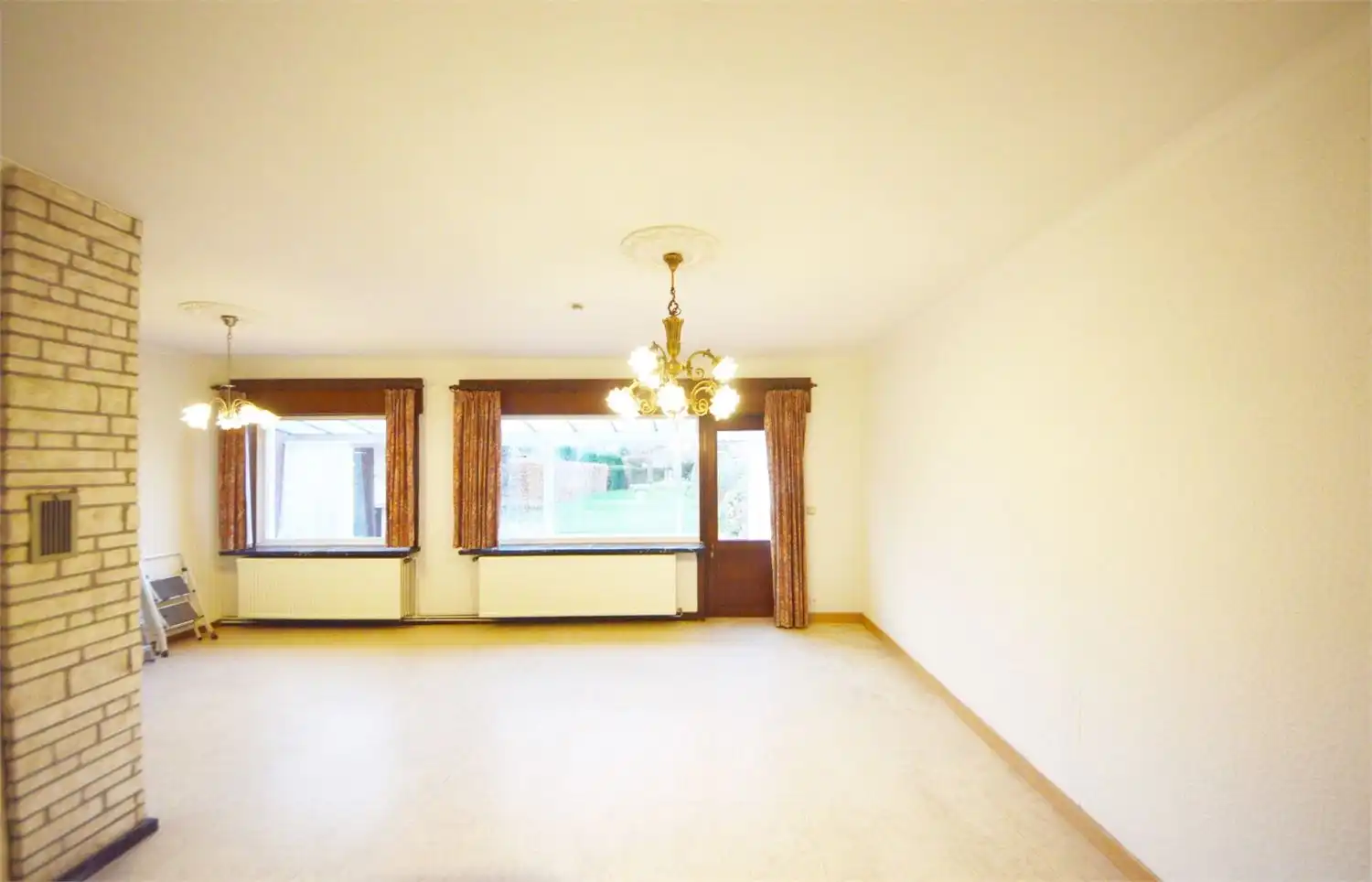 RUIME WONING 4 SLPK, GARAGE EN RUIME TUIN foto 13