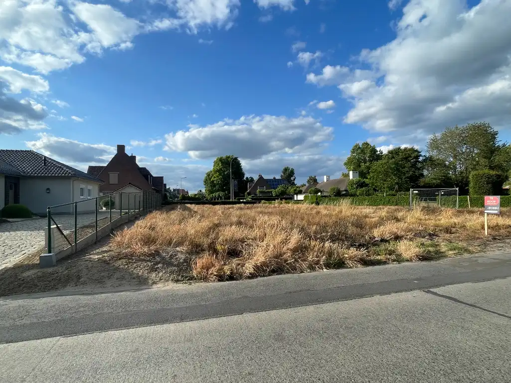 Mooi gelegen perceel bouwgrond voor alleenstaande bebouwing foto 2