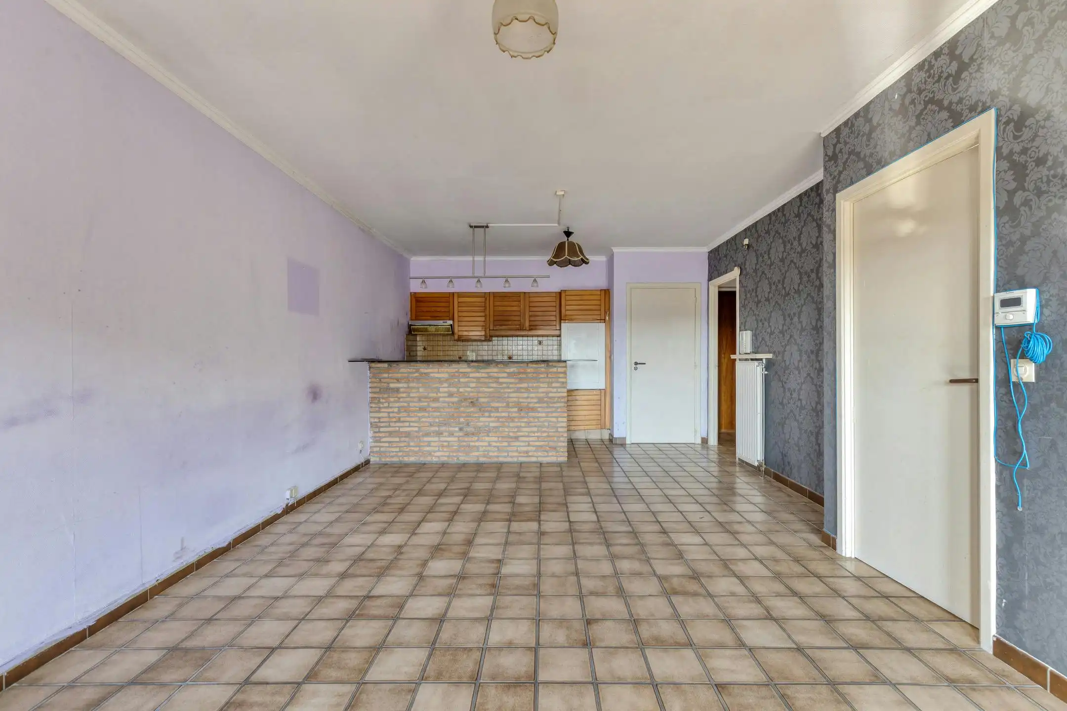 Te moderniseren appartement te koop in Harelbeke foto 4