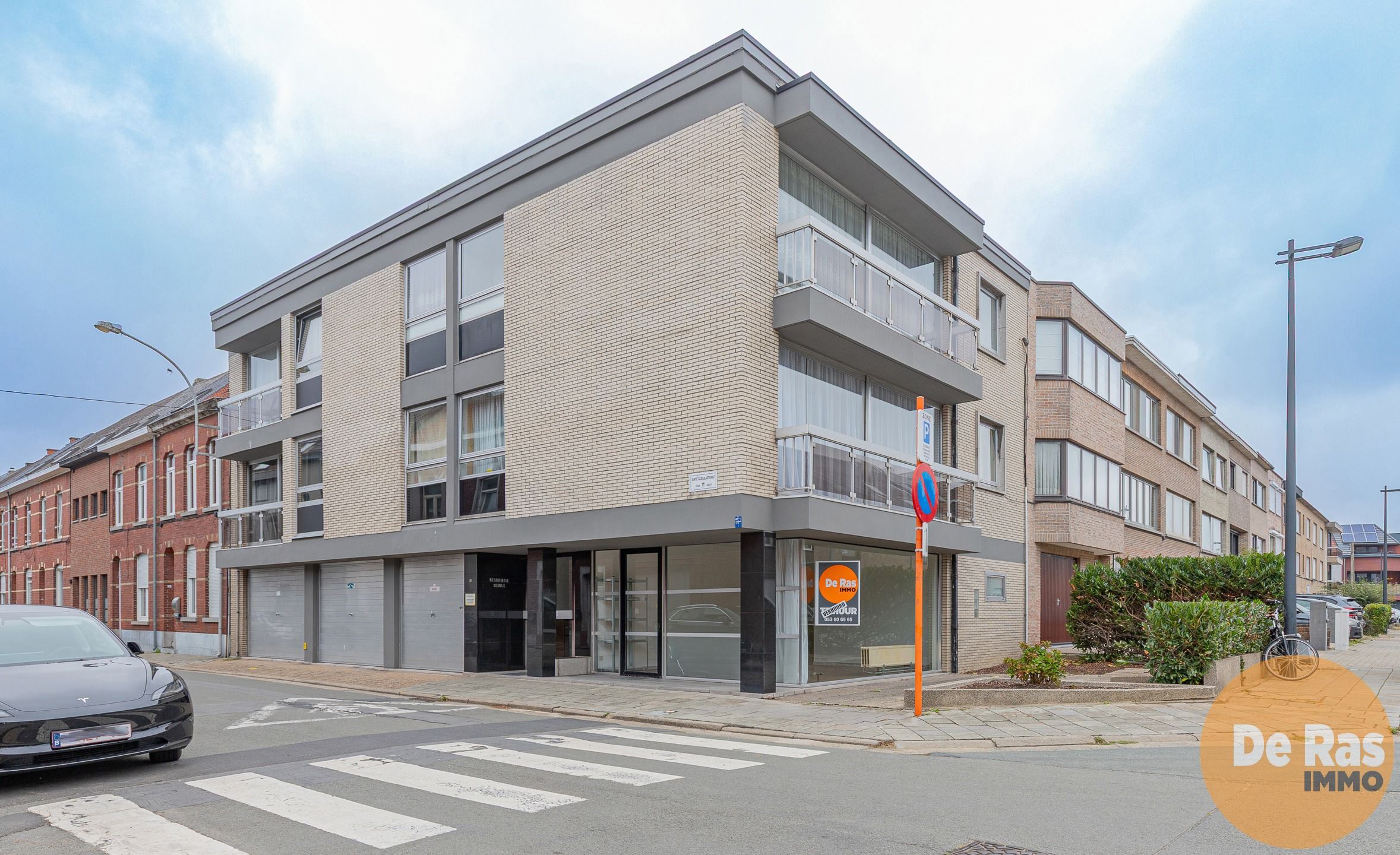 AALST - centraal gelegen App met 2 kamers/garage en terras foto 2