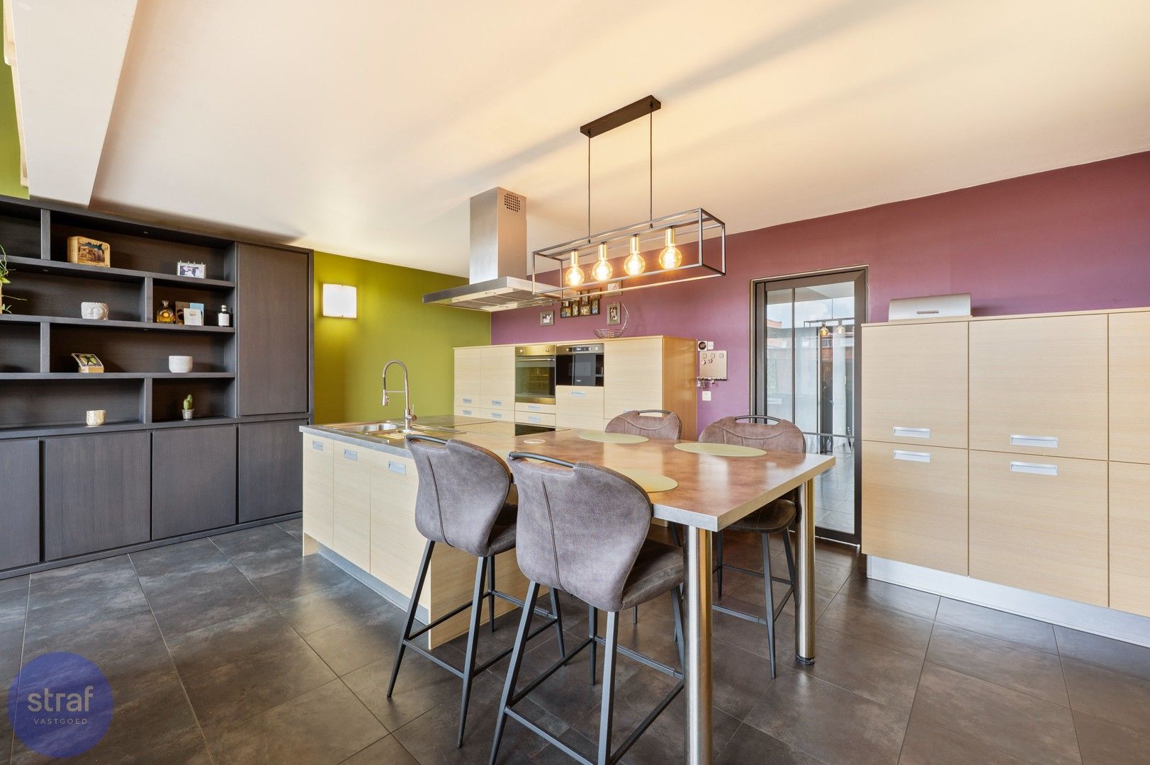 Energiezuinige woning met zonnepanelen en 3 slaapkamers/ 2 badkamers foto 4
