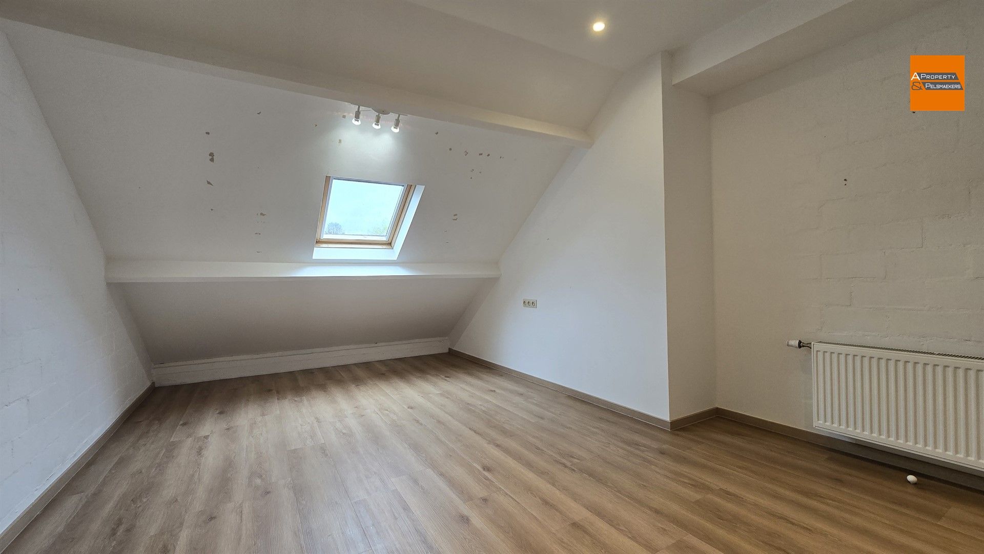 Ruime en instapklare bel-étagewoning met 7 slaapkamers en tuin op toplocatie in Kraainem foto 26