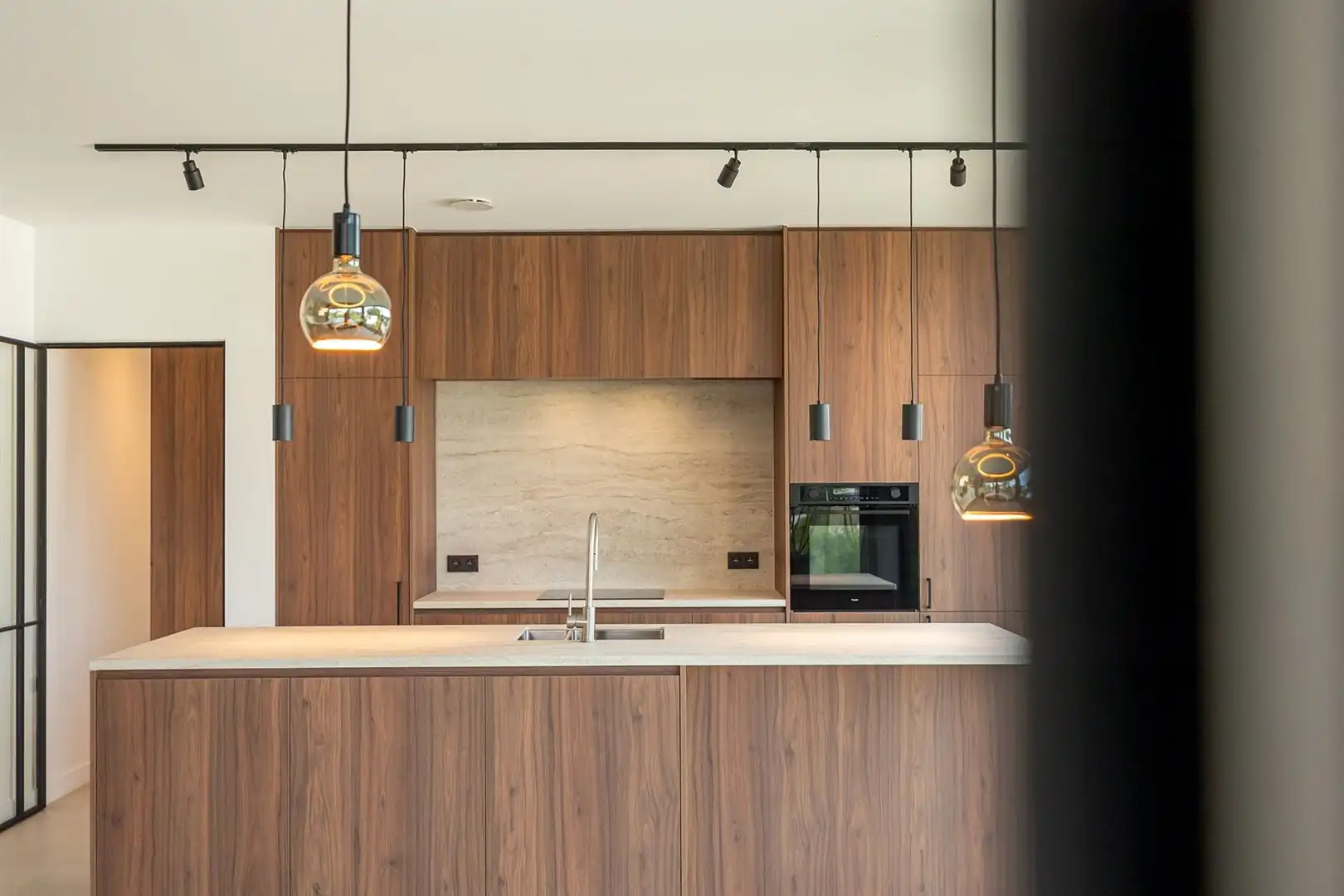 Exclusief penthouse met luxe afwerking en wijds uitzicht. foto 12