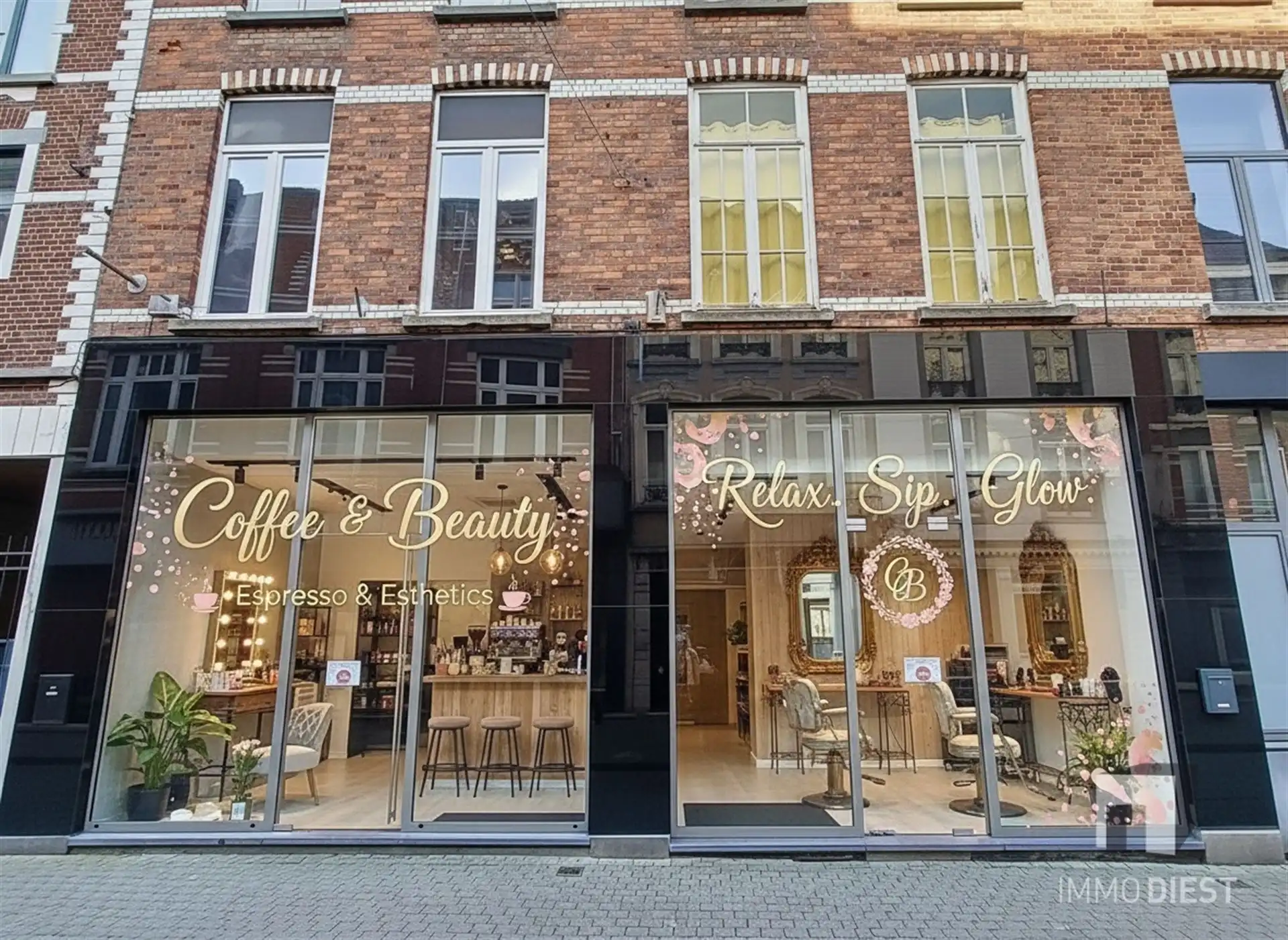 Ca. 200m² gelijkvloerse winkelruimte - uw conceptstore in het centrum van Diest foto 2