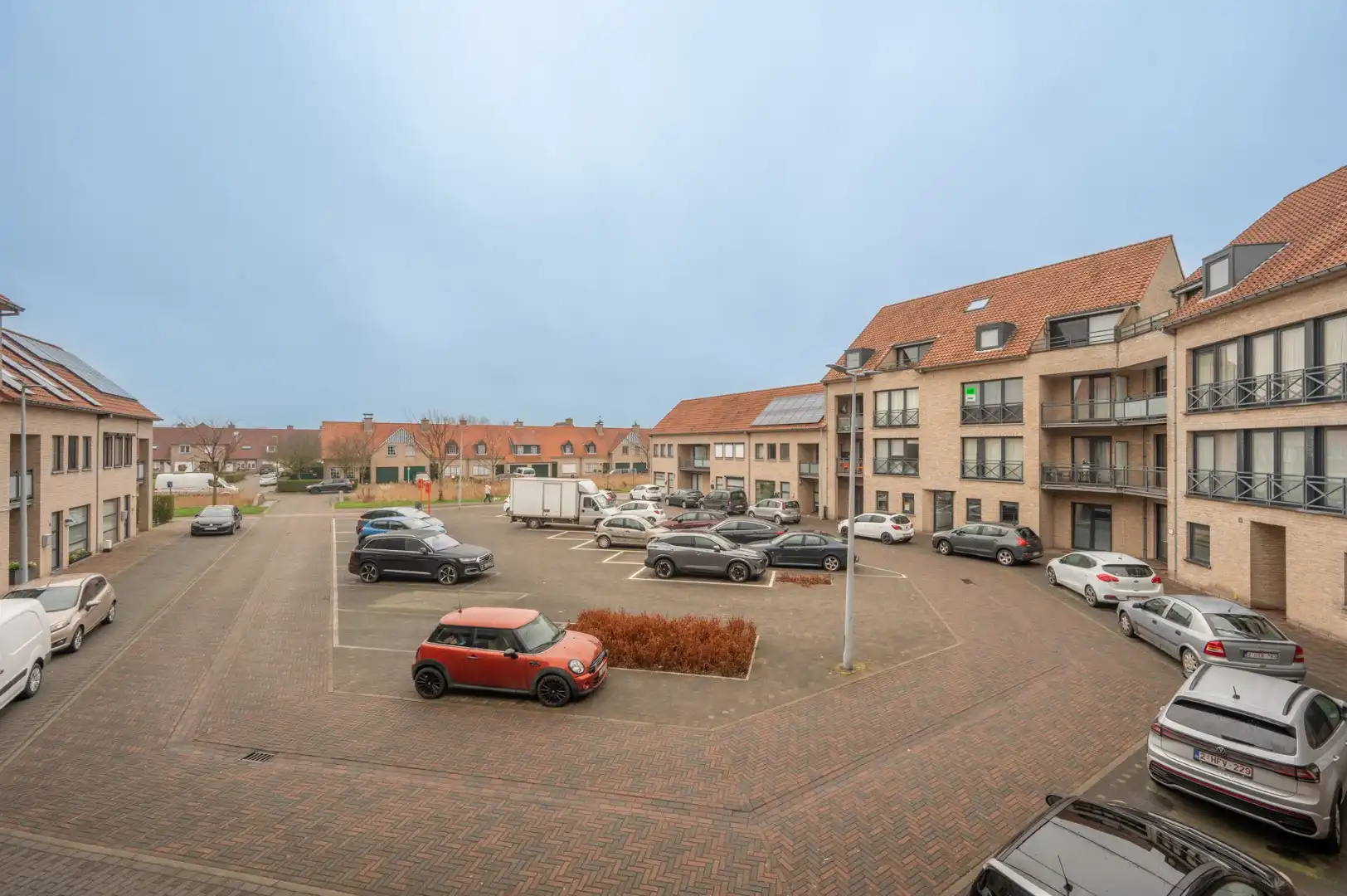 Lichtrijk appartement met terras, rustig gelegen te Lisswege foto 15