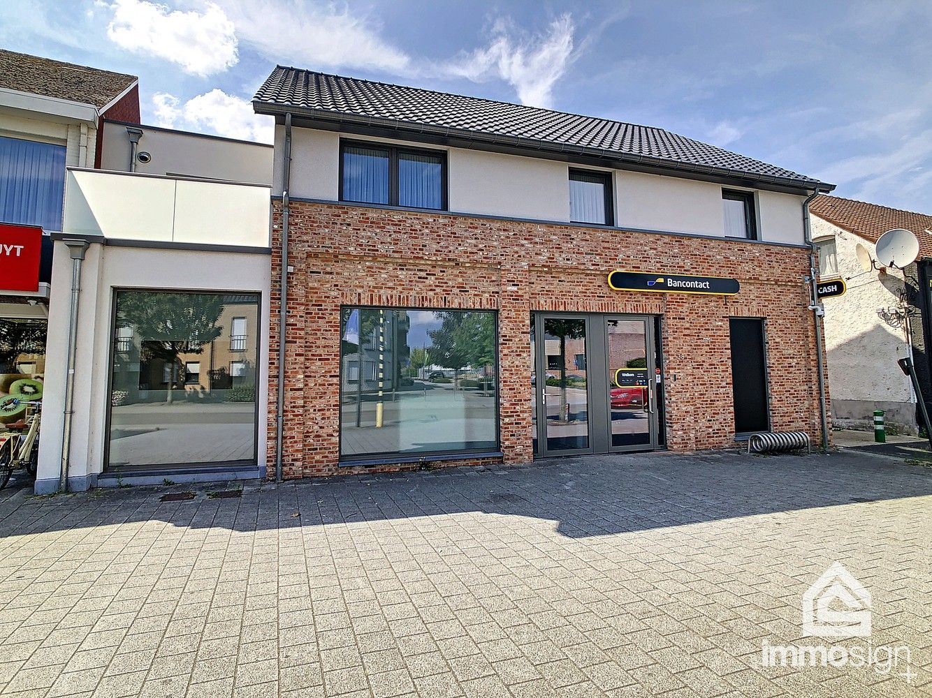 Ruime kantoorruimte met aanpalend bankcontact in het centrum van Kaulille! foto 16
