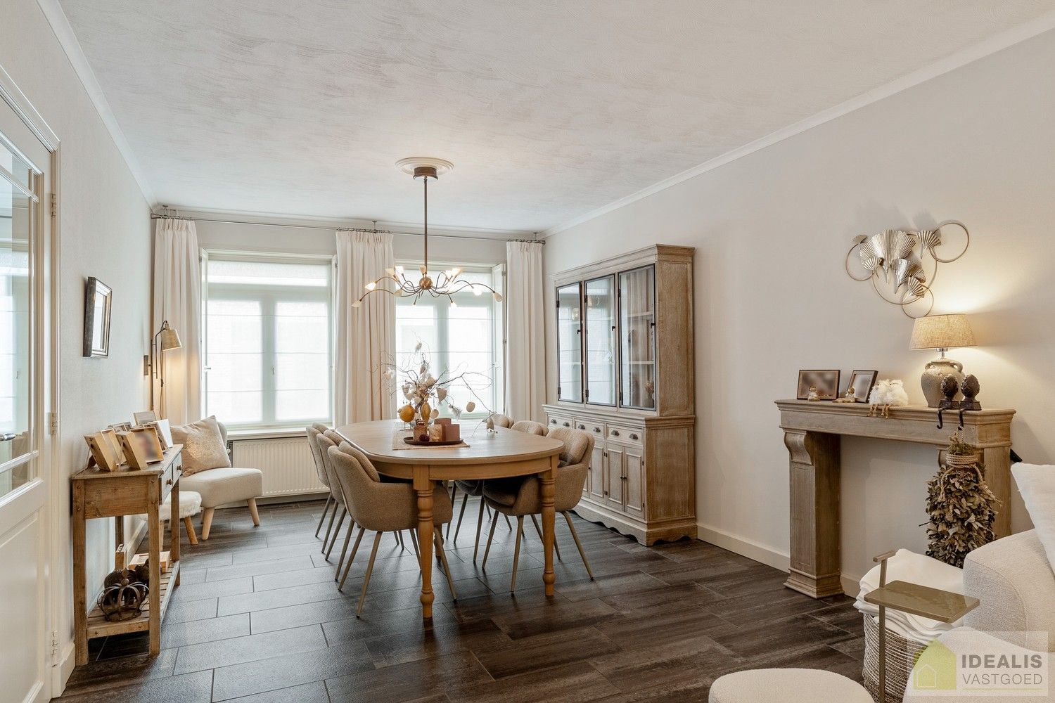 IDEALIS VASTGOED – Prachtige, stijlvolle woning mét B&B-gedeelte, van maar liefst +-315m² foto 8