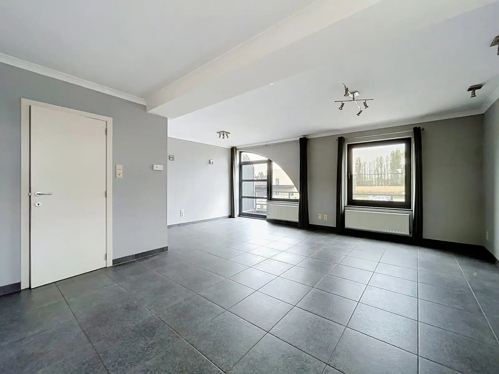 Ruim duplex appartement -  €995 + €50 vaste kosten foto 4