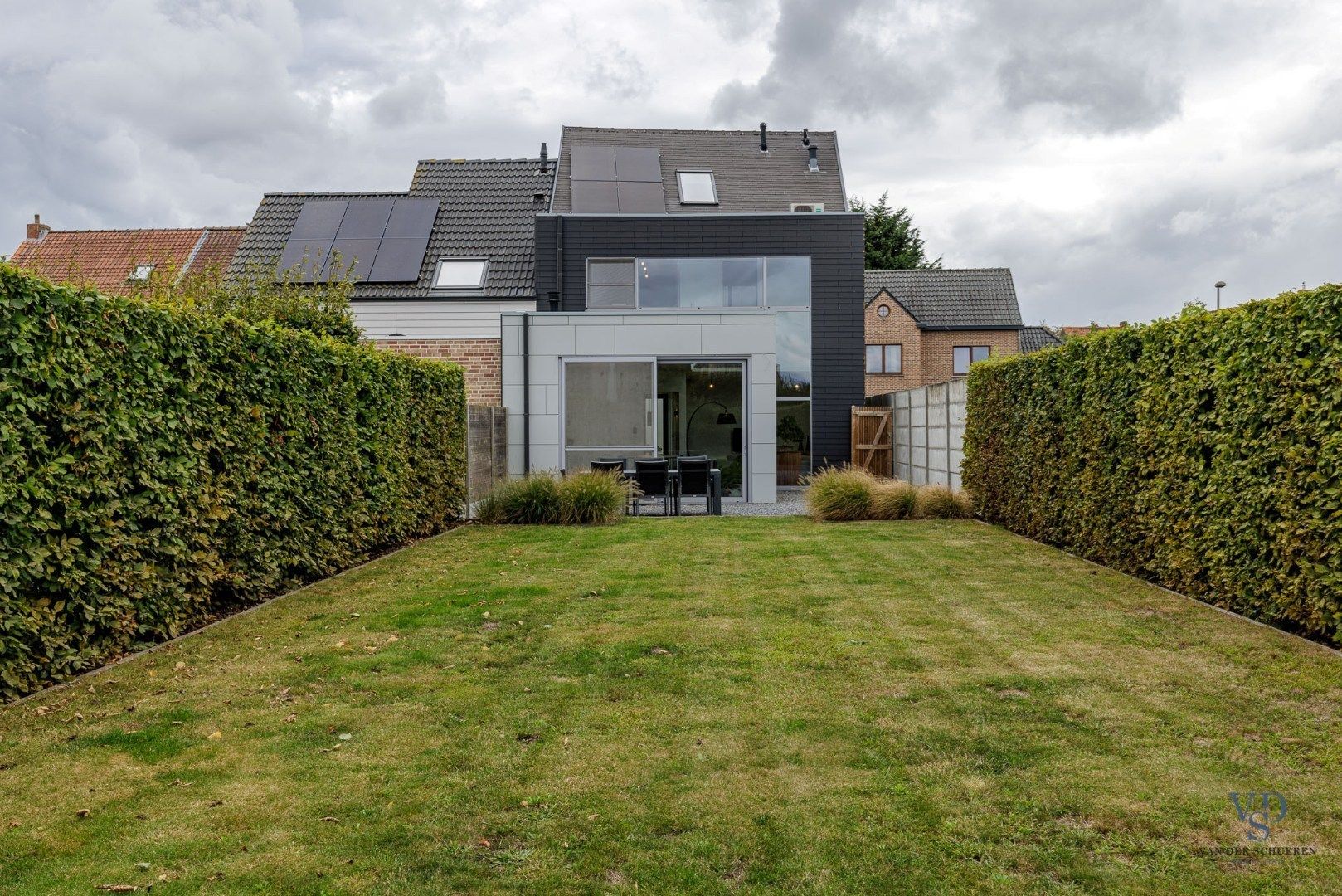 Moderne, energiezuinige (EPC label A) vernieuwbouw foto 3