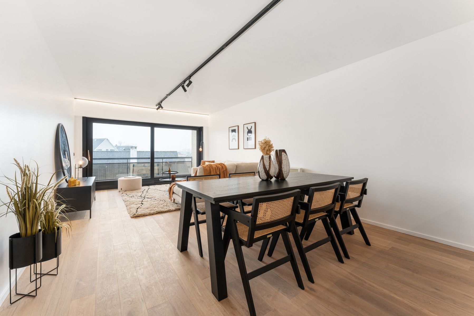 Prachtig vernieuwd appartement op enkele passen van zee foto 3