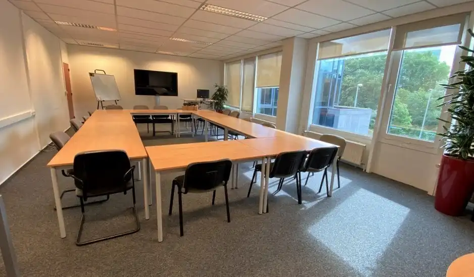 Burelen te huur in kantorencomplex Portalis aan E40 in Gent foto 12