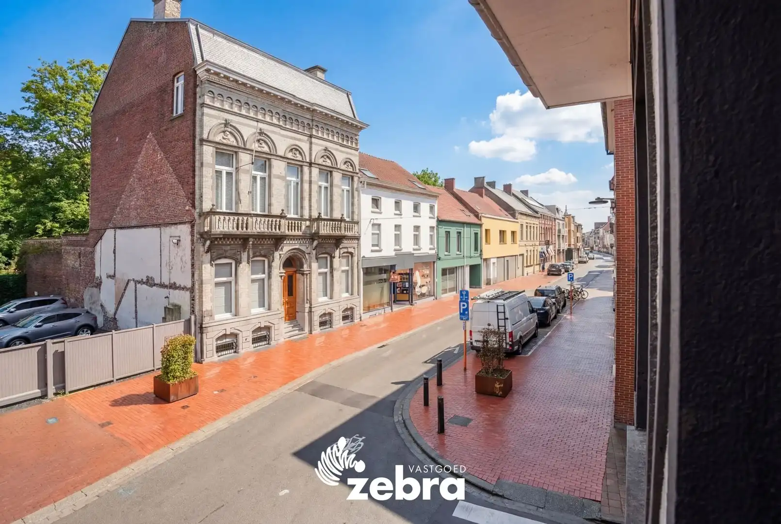 Stijlvolle, volledig gemeubelde karakterwoning in het centrum van Roeselare! foto 33