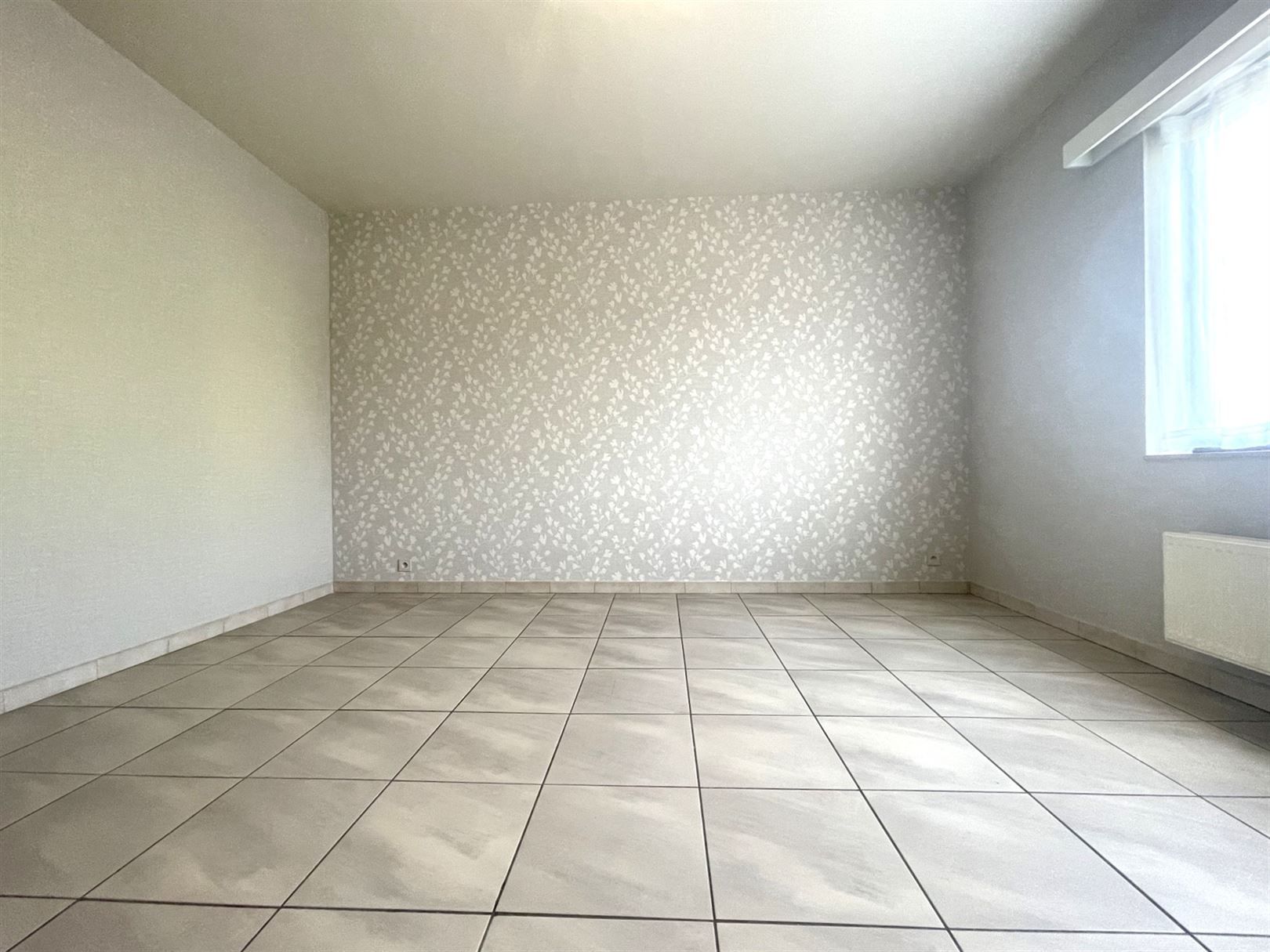 Instapklaar ruim appartement met garage.  foto 8