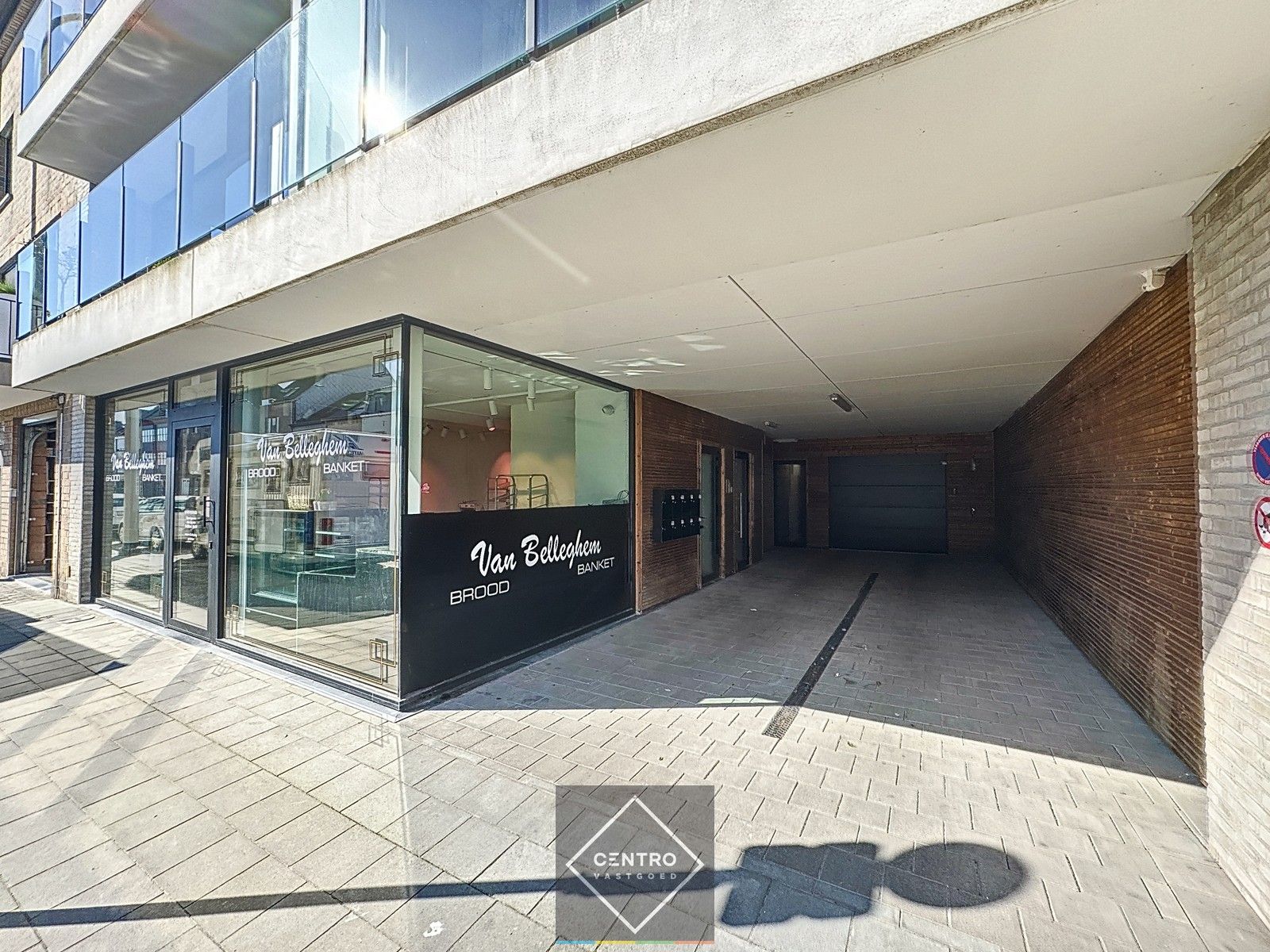 Instapklare KANTOORRUIMTE (90m²) met optioneel een aansluitende GARAGEBOX (30m²) langs invalsweg (veel passage = visibiliteit) te Blankenberge foto 20