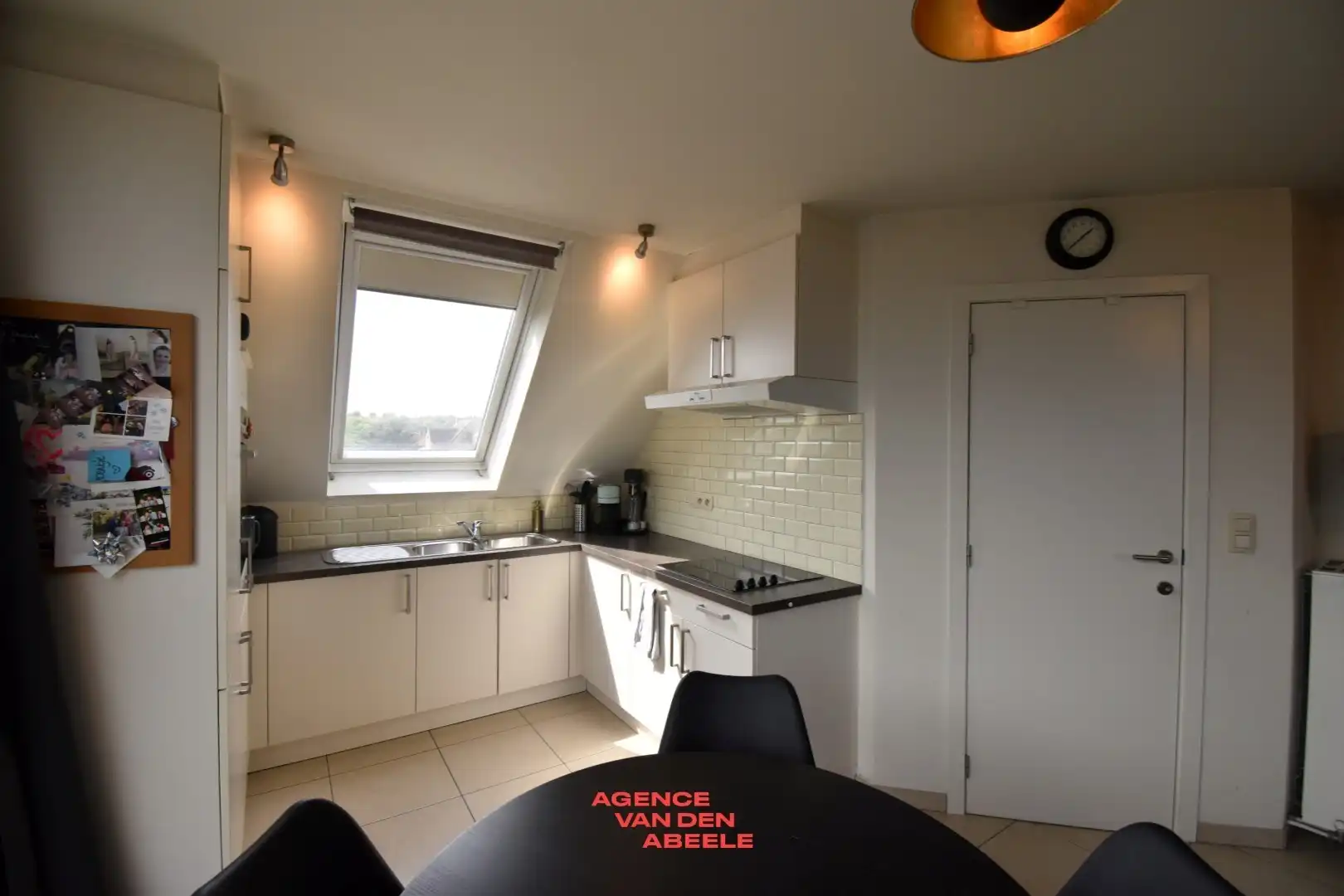 Opbrengsteigendom met 6 appartementen en 7 garages  foto 4