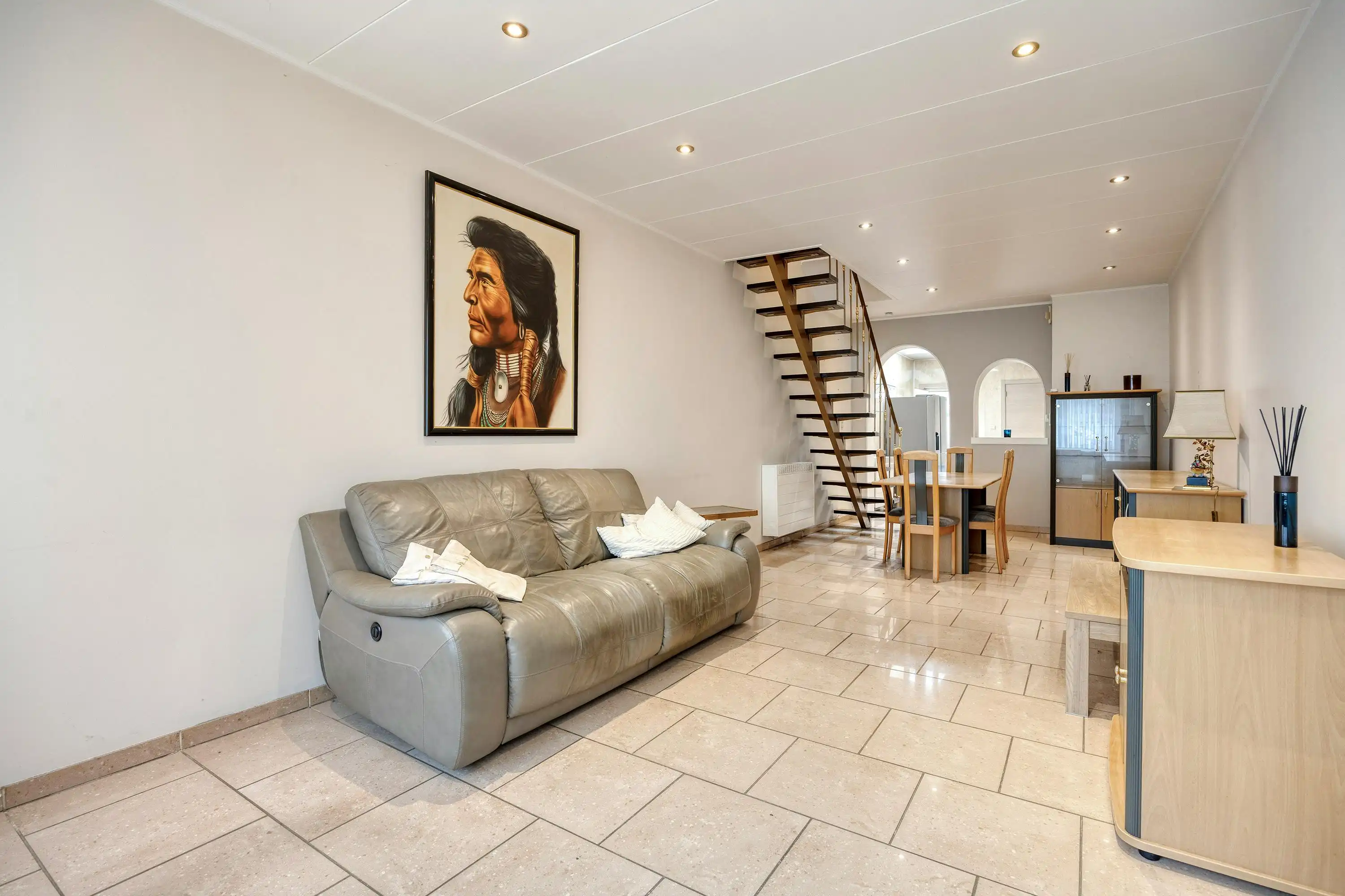 Ruim huis met 3 slaapkamers, tuin en garage in Deurne! foto 3