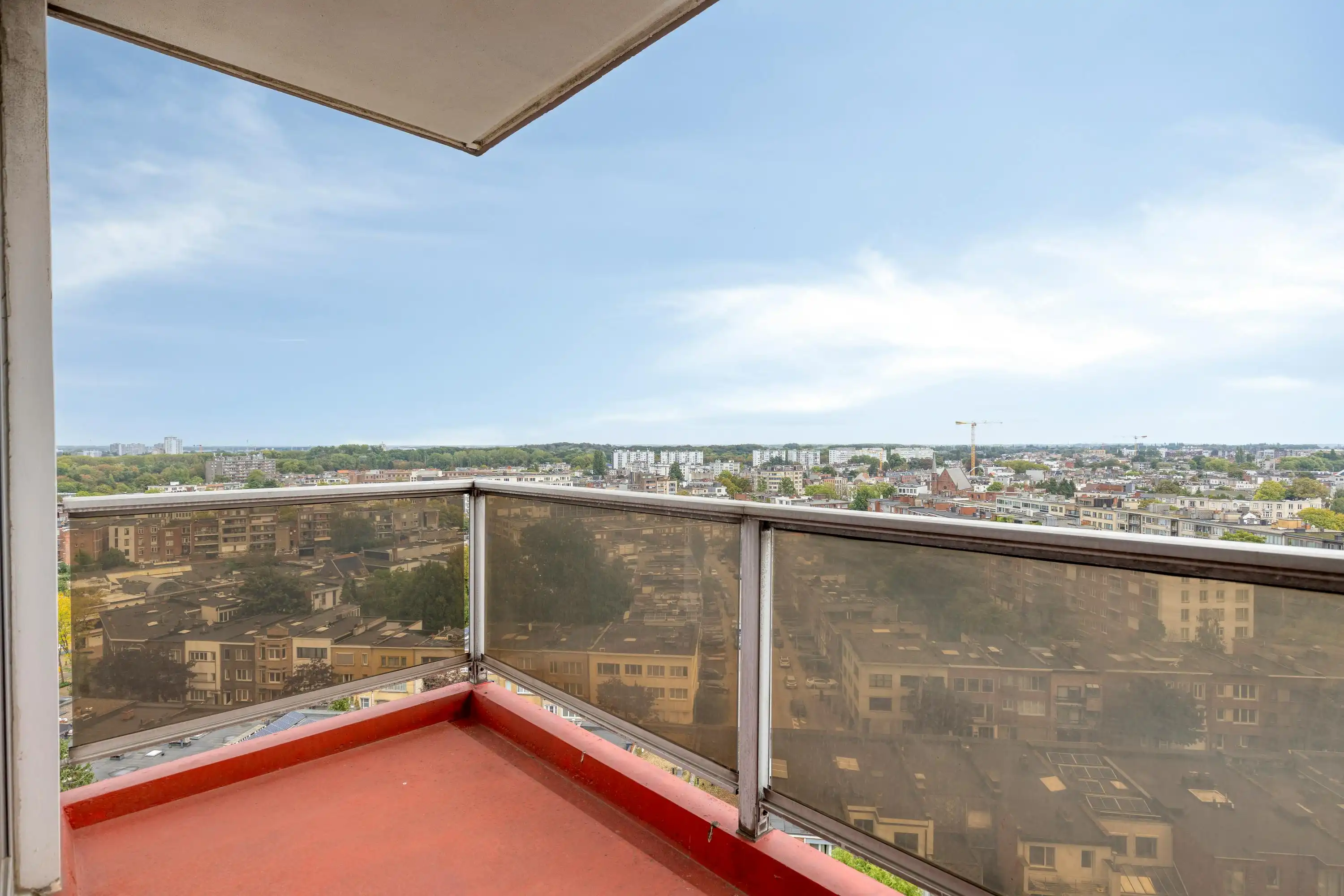 Instapklaar appartement op 13de verdieping te Borgerhout! foto 13