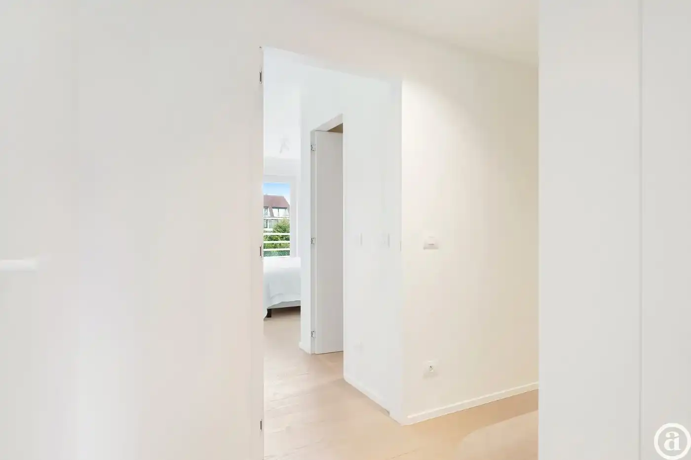 Prachtig gerenoveerd appartement te Zoute Gardens.  foto 16