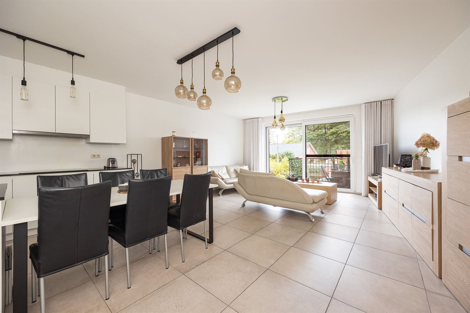 Appartement te Schoten: Modern en energiezuinig foto {{pictureIndex}}