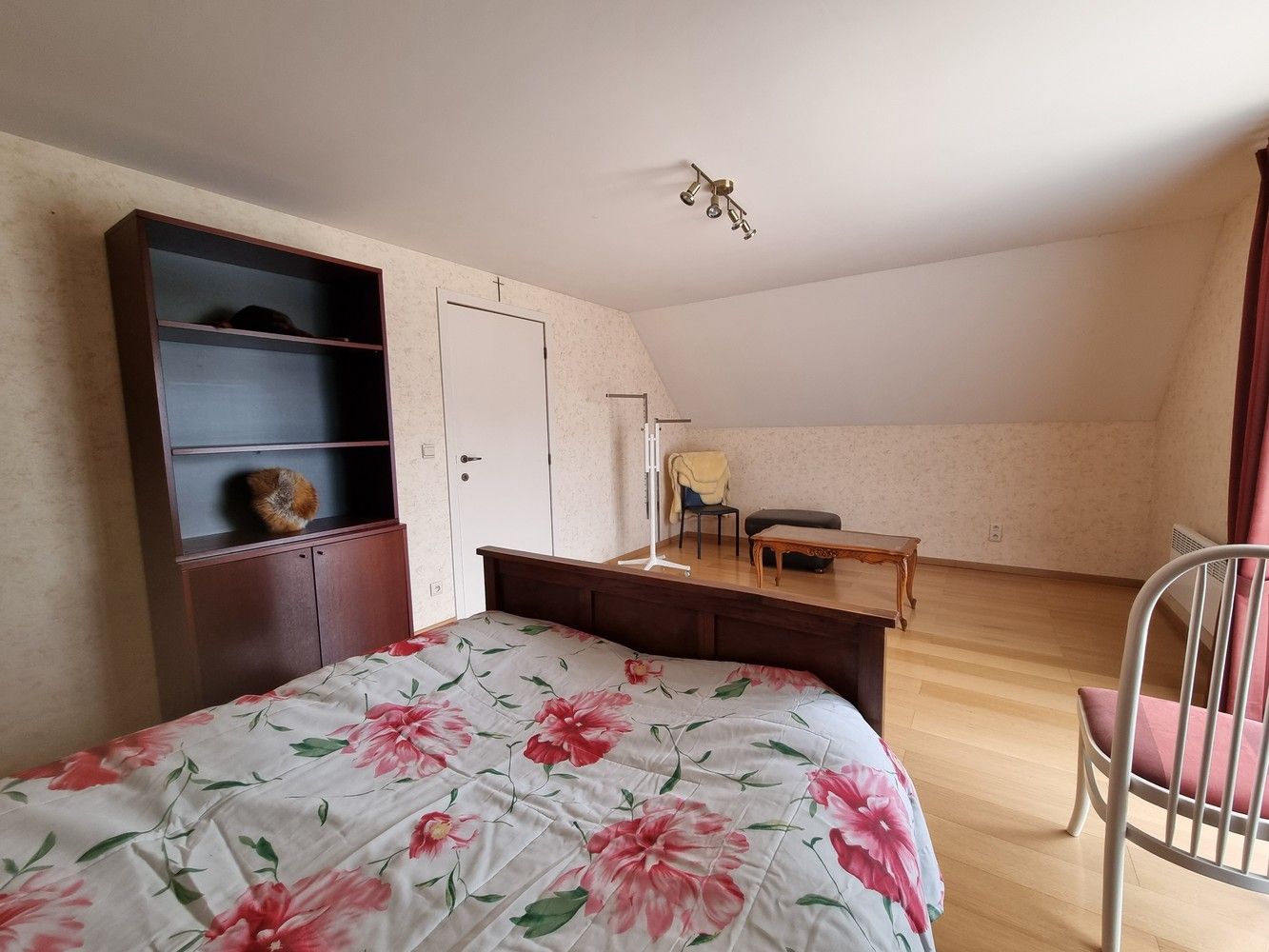 Ruime, instapklare woning met 4 slpks op 6a71ca foto 41