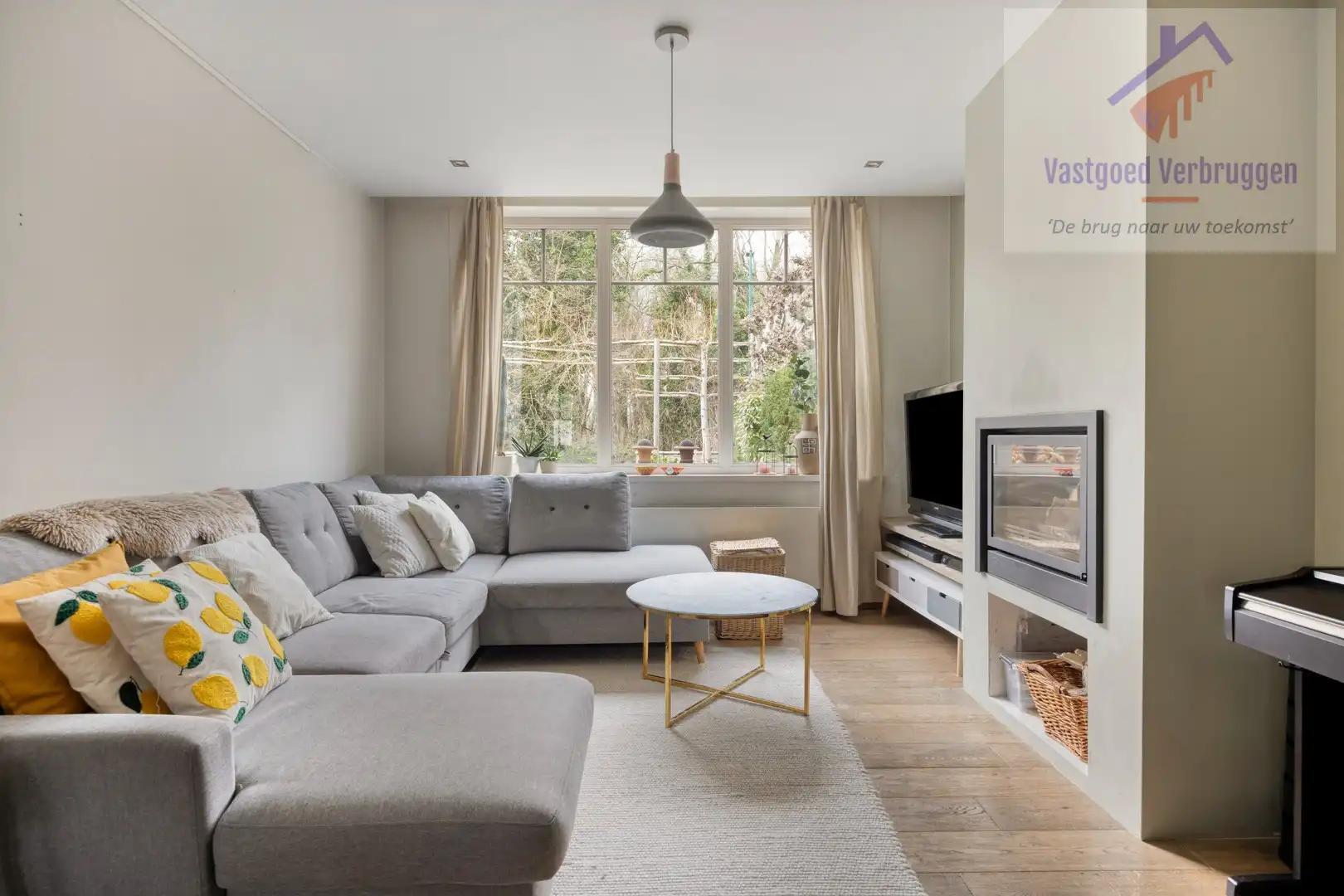 Charmante, halfopen bebouwing in klassieke stijl op toplocatie nabij Kluizenbos foto 2