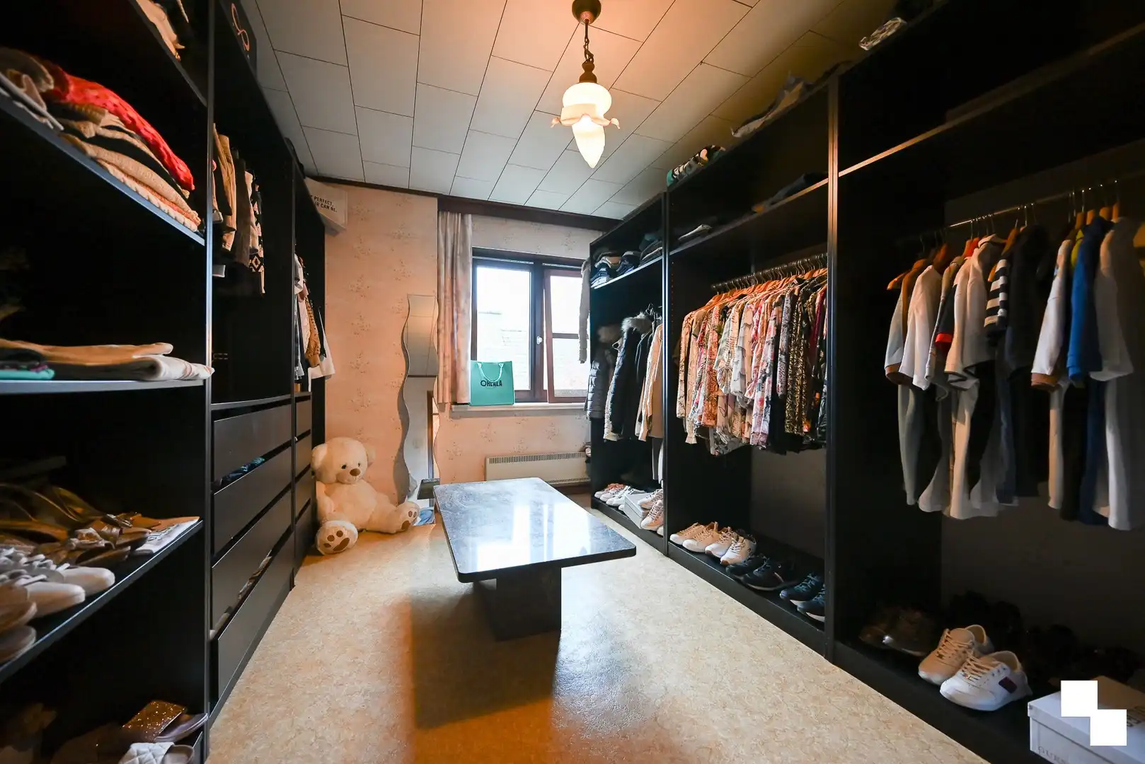 Ruime gezinswoning in doodlopende straat te Izegem foto 23