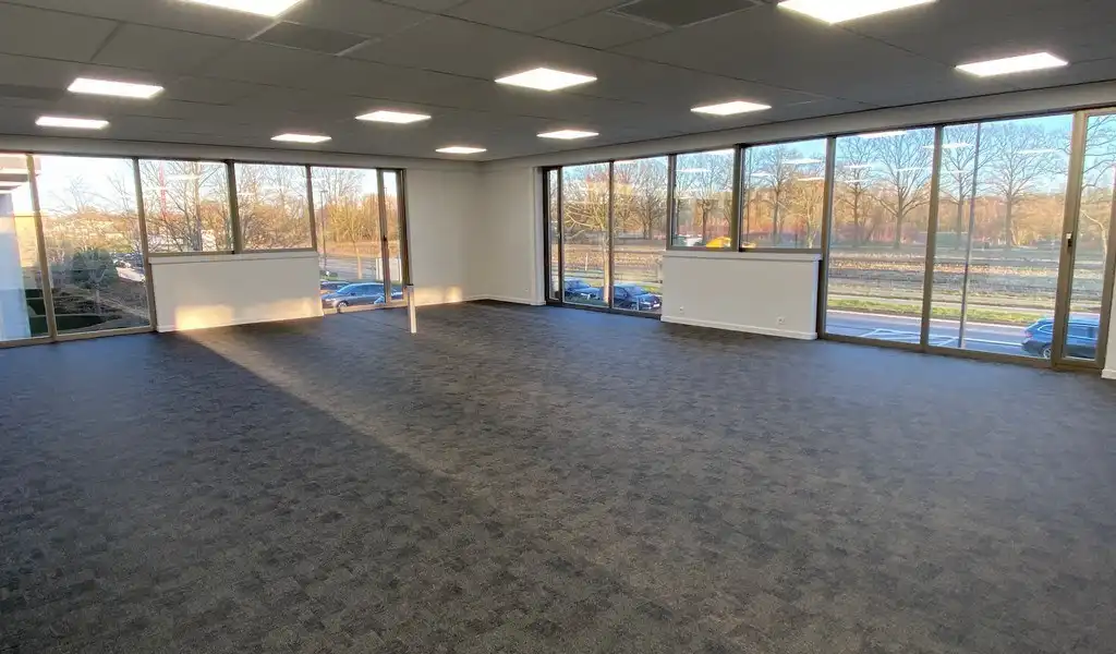 Instapklare kantoorruimte te huur in Latem Business Park foto 4