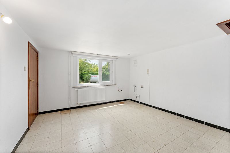 Roeselare - aan de rand van de stad : Charmante landelijke woning met tuin nabij de Zilverberg – Roeselare opp. 655 m² foto 14