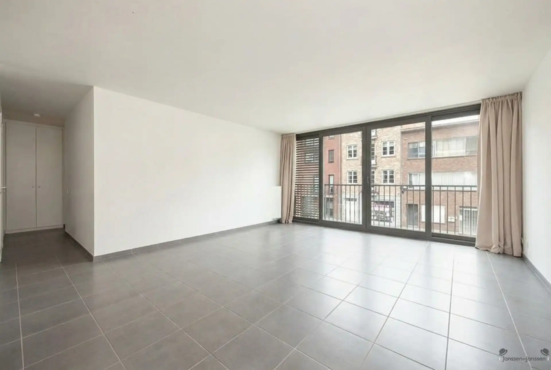 Instapklaar appartement in centrum Brasschaat foto 2