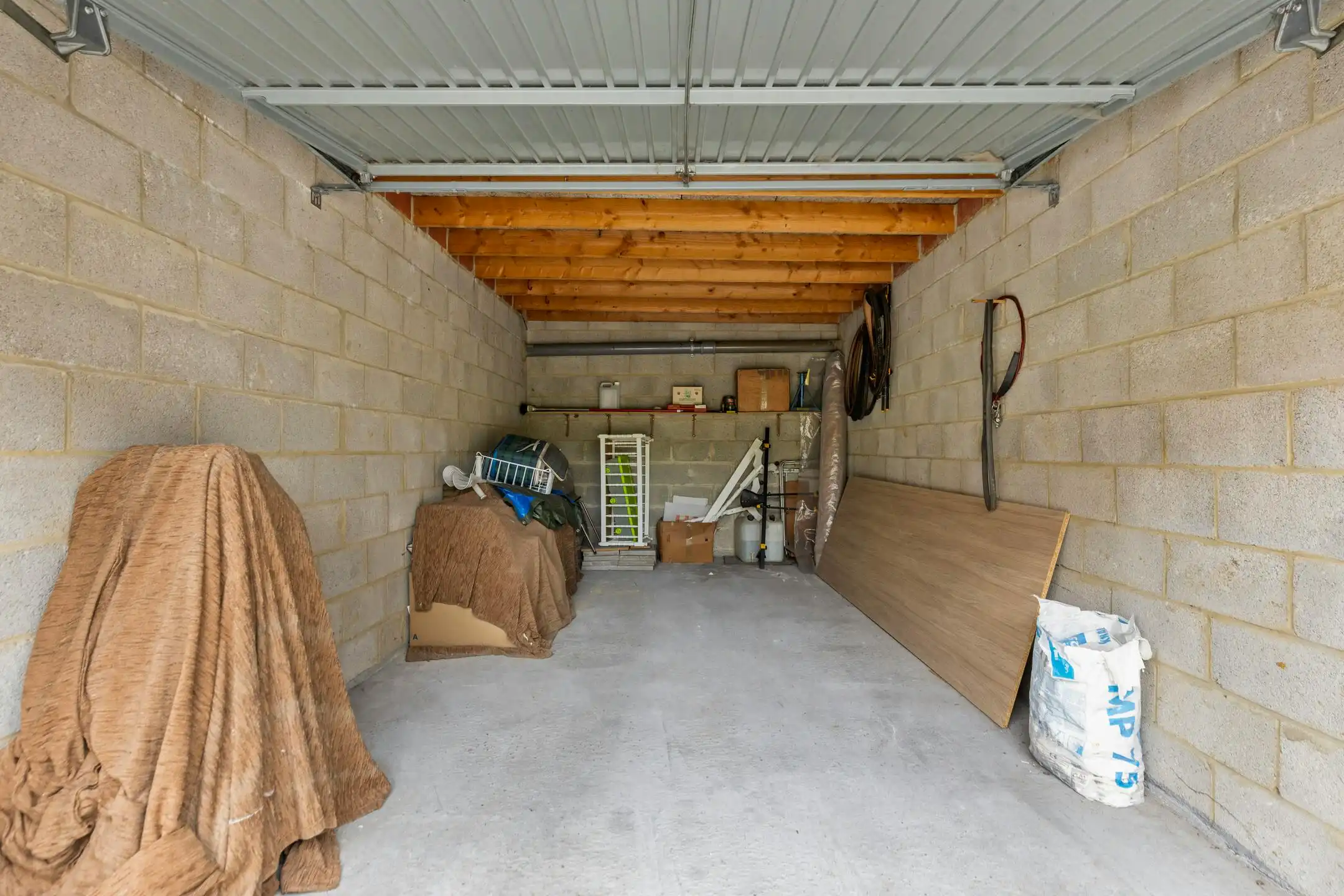 Huis met 3 slaapkamers en garage te koop in Merksem foto 21