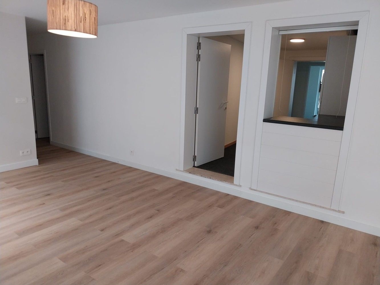 Luxe gelijkvloers appartement met grote tuin in Ruddervoorde foto 6