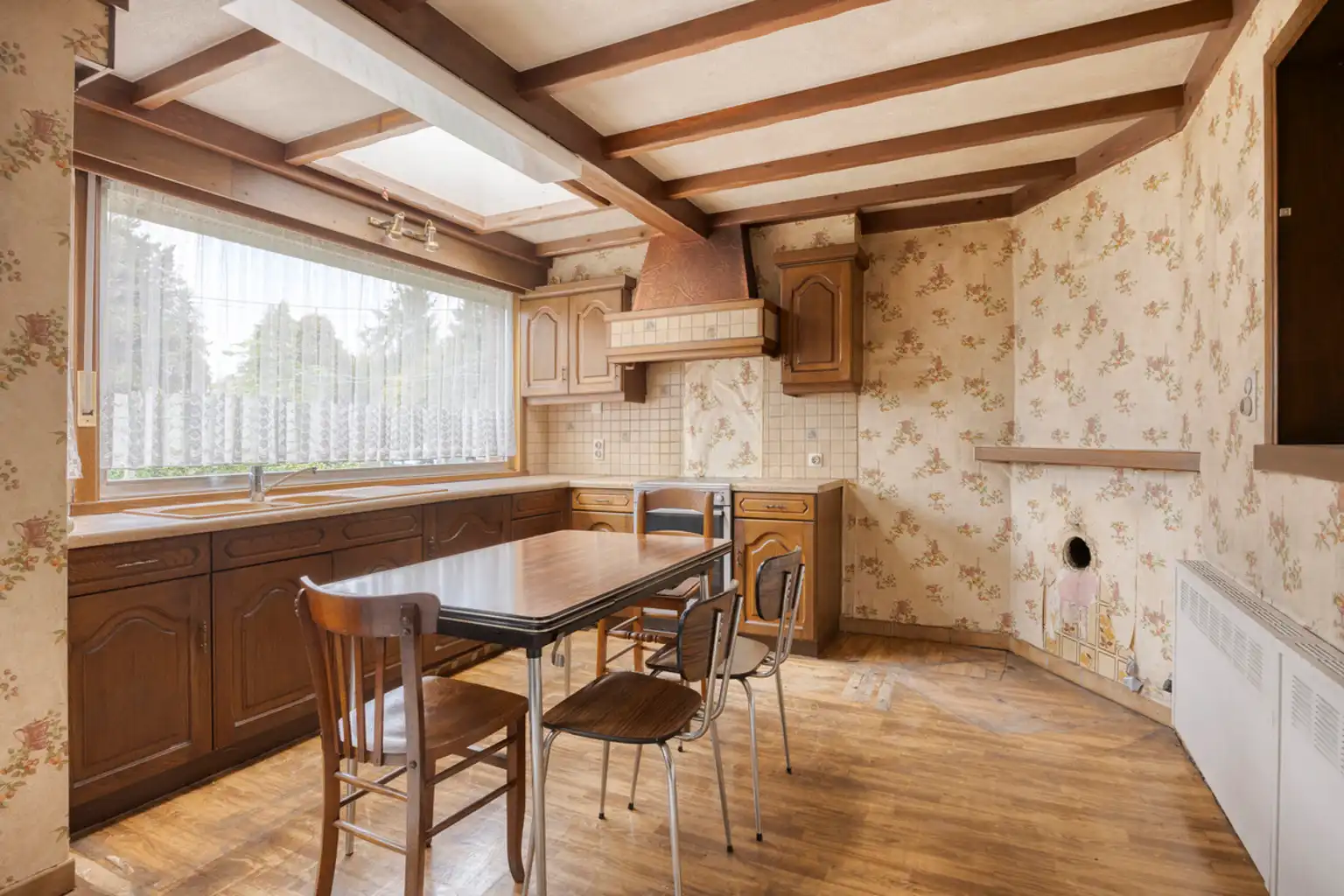 Ruime 3-gevelwoning met 3 slaapkamers en tuin foto 9