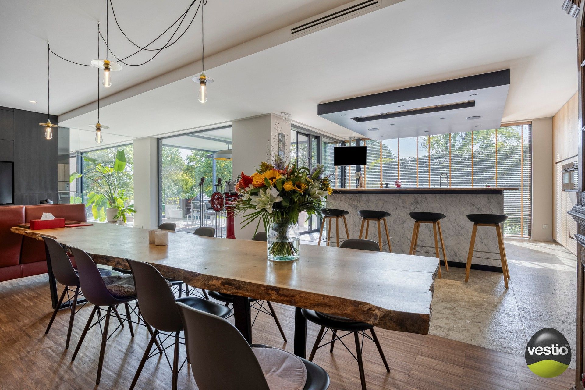 Moderne villa in de gegeerde Mombeekdreef – luxe, licht en rust op een toplocatie in Hasselt foto 8