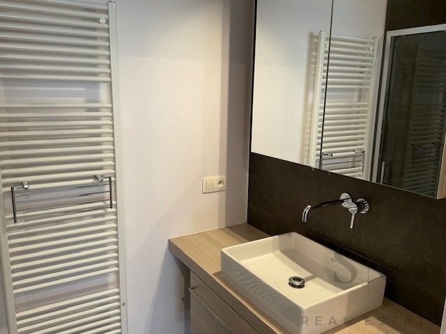 Stijlvol en elegant appartement op toplocatie in Knokke – vlak bij de Zeedijk en het Rubensplein foto 18