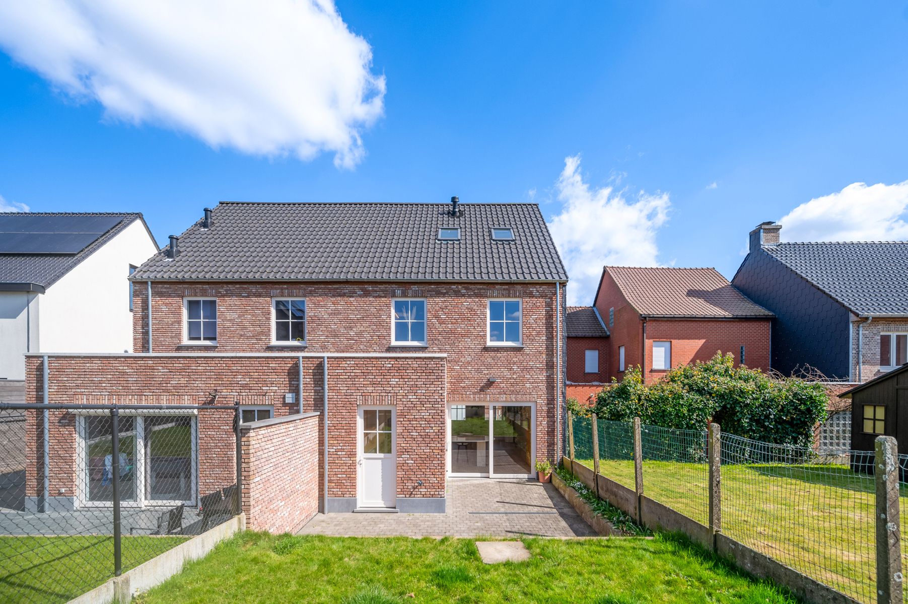 Stijlvolle energiezuinige gezinwoning 4slpk’s en tuintje! foto 26