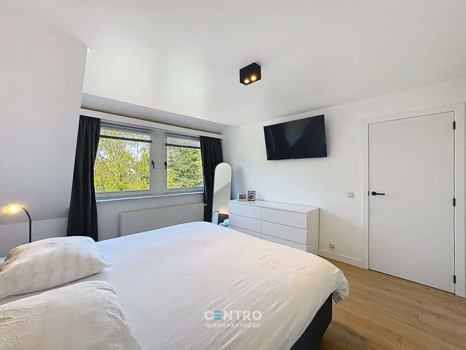 Gezellige woning te Uitkerke met 3 à 4 slpks, DUBBELE garage en LEUKE tun! foto 23