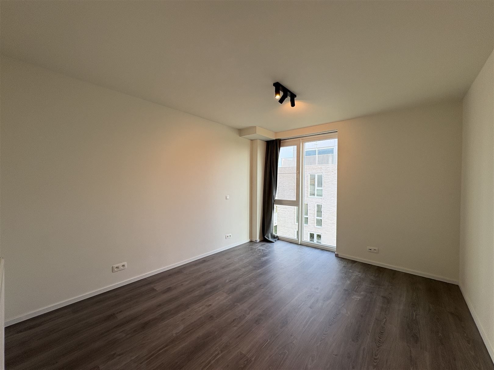 App met 2 slpk en ondergrondse  parkeerplaats foto 4