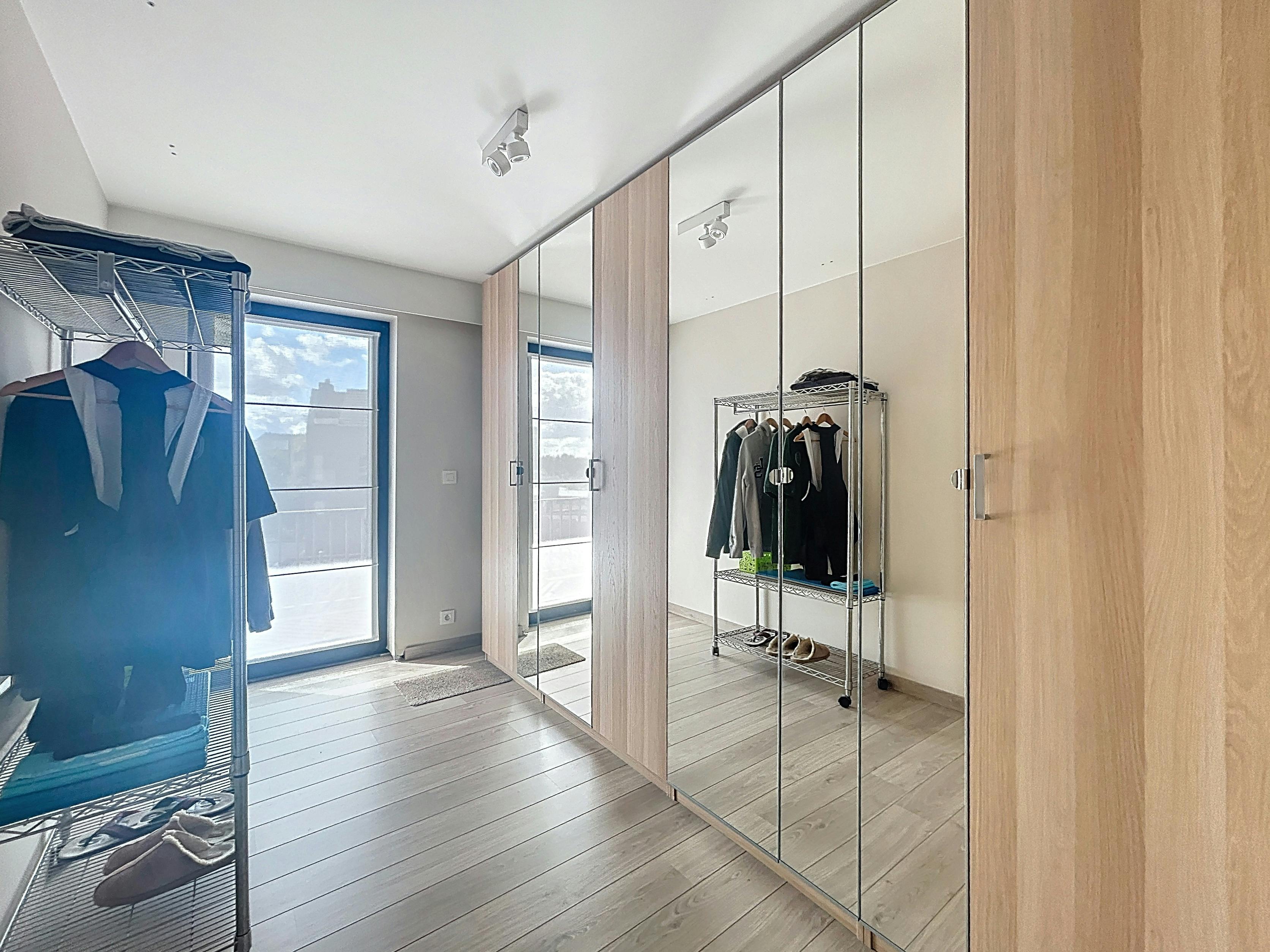 Bijzonder ruim appartement te huur centrum Waregem foto 13